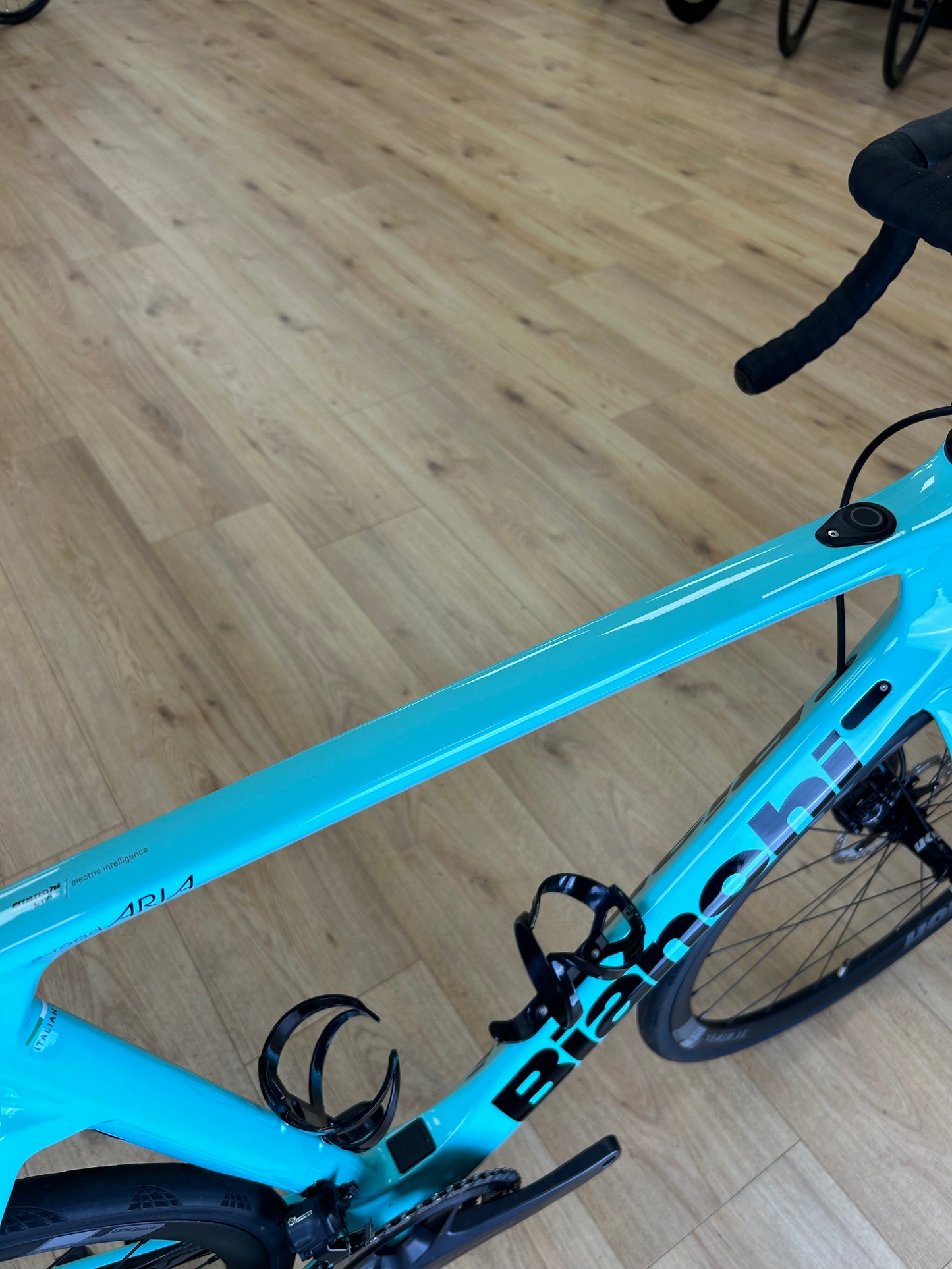 Bianchi Aria E-Bike Di2 Carbon Disc Racefiets