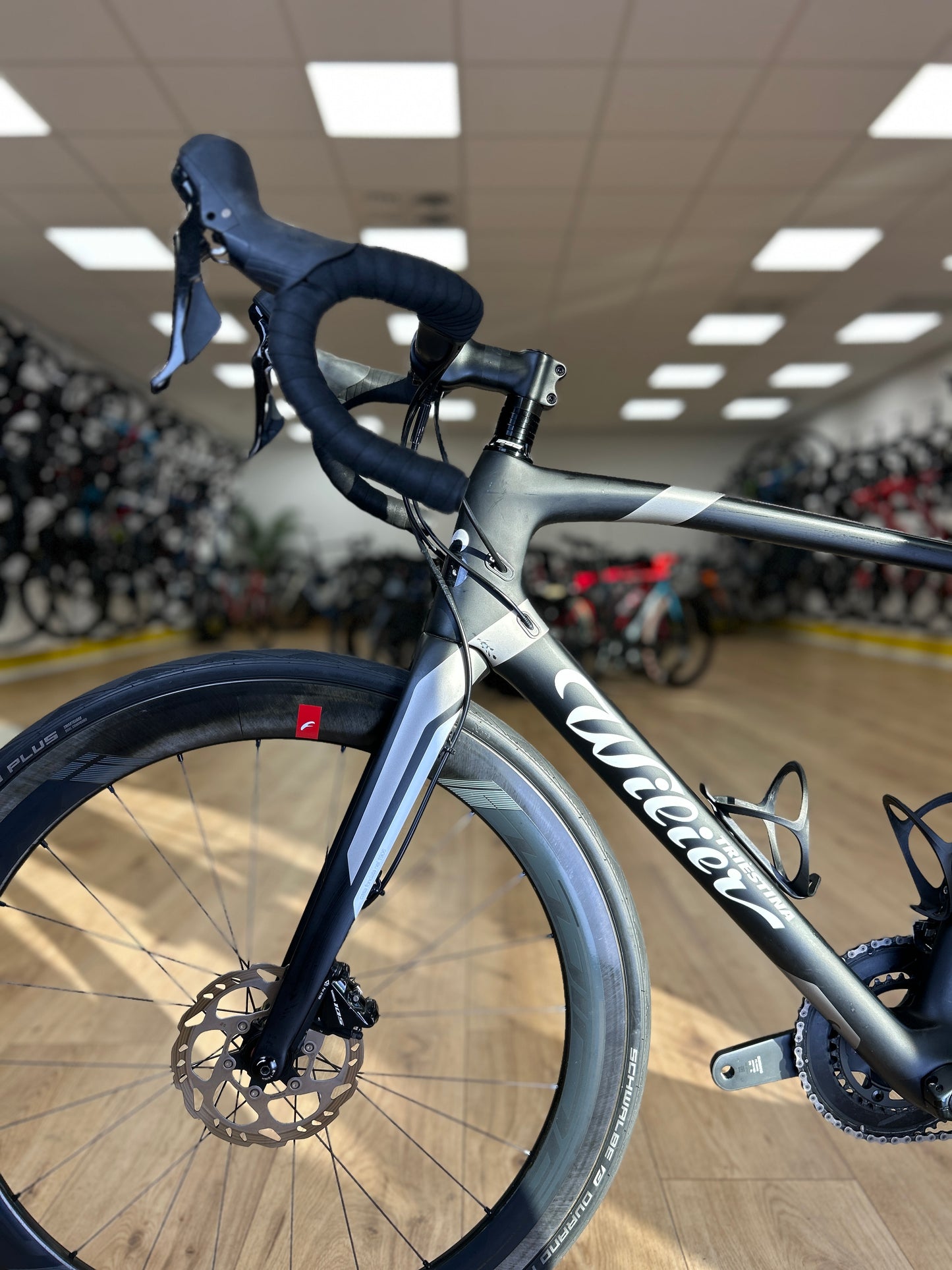 Wilier GTR Team Disc Carbon Racefiets