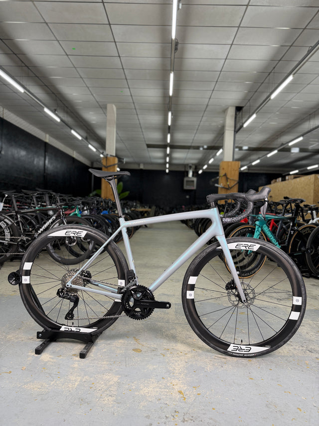 SHOWROOM S-Works Aethos Di2 Carbon Racefiets