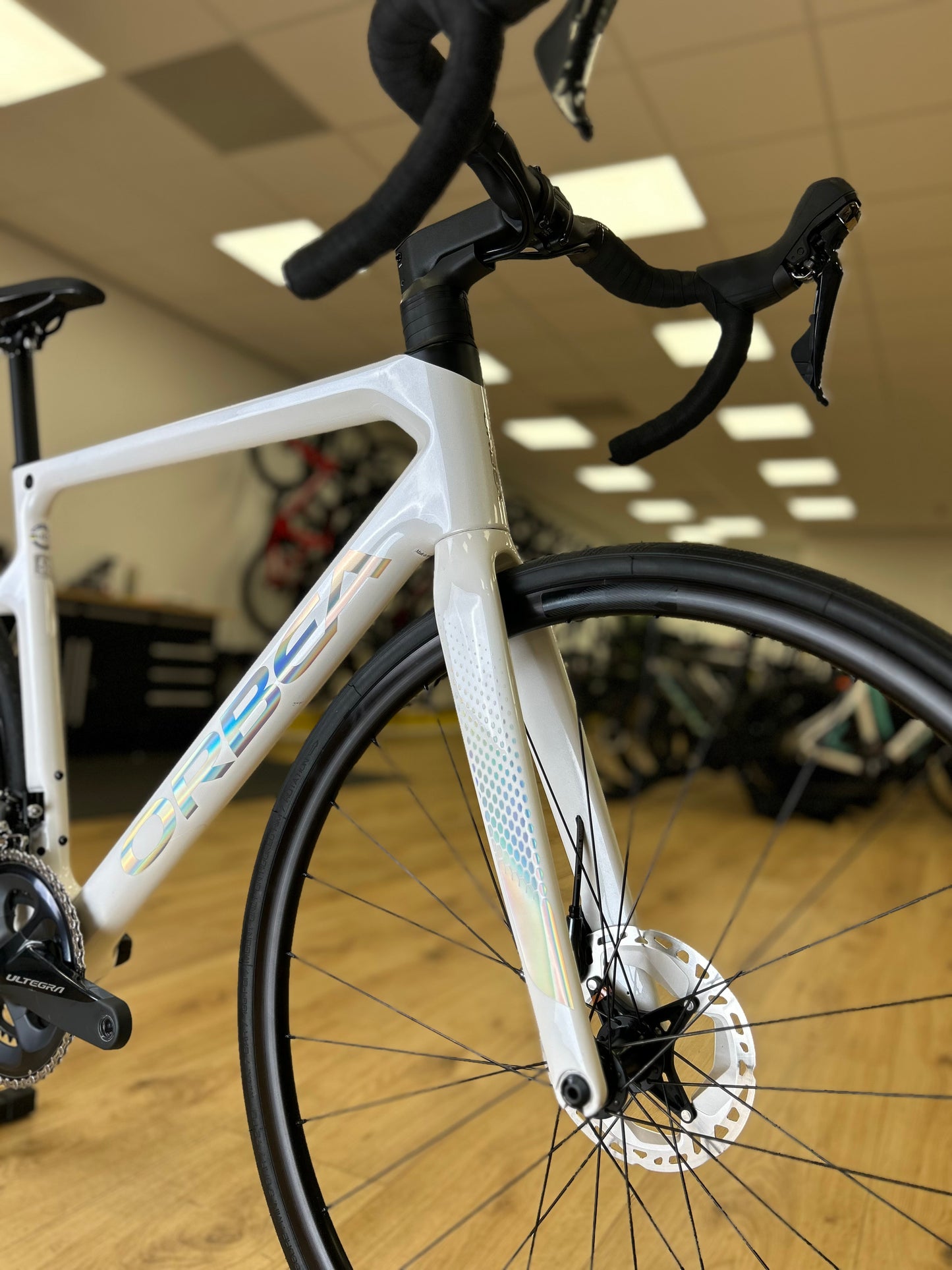 SHOWROOM MODEL Orbea Orca M20 Carbon Disc Racefiets