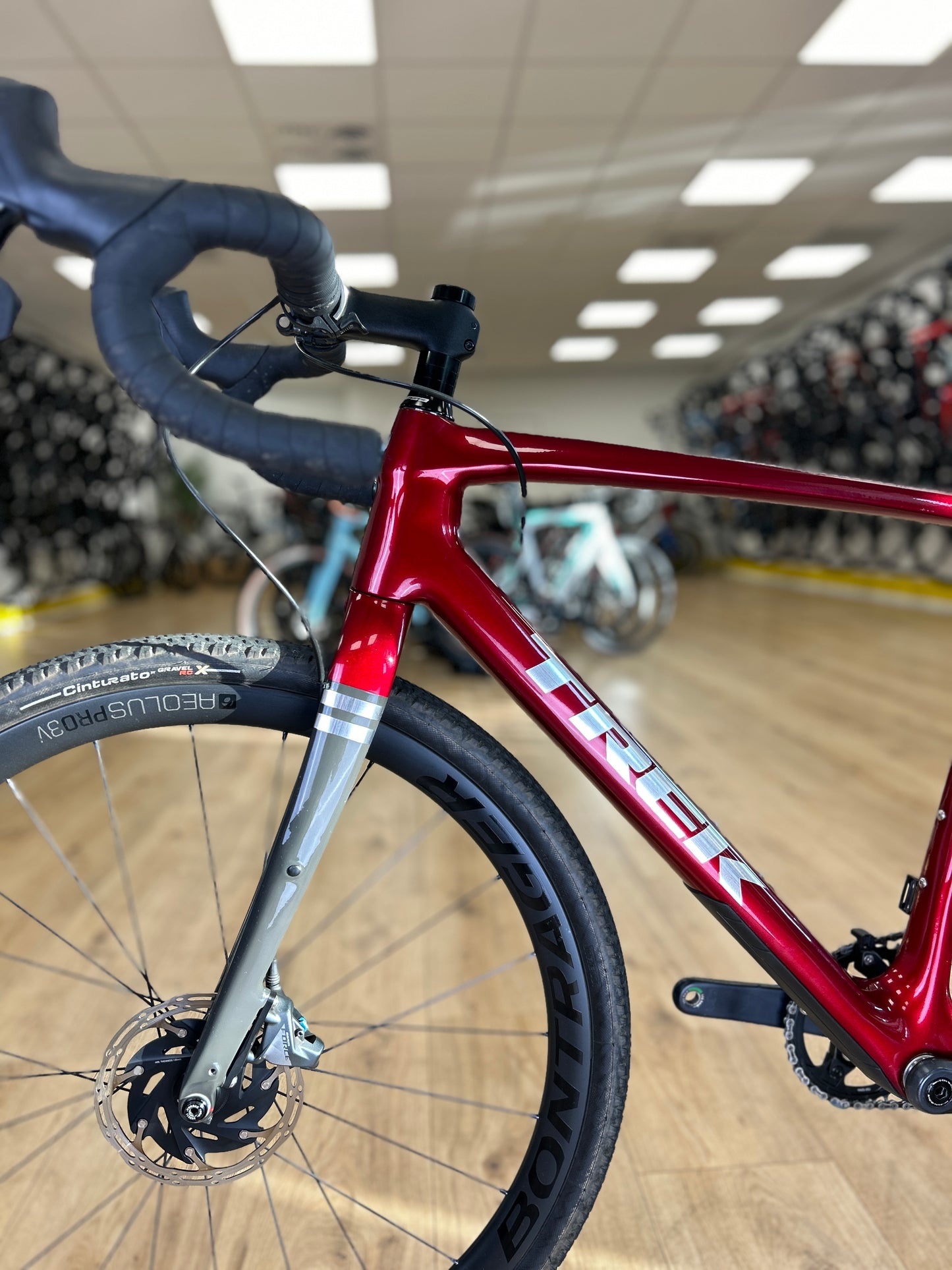 Trek Checkpoint SL7 Carbon Disc Racefiets