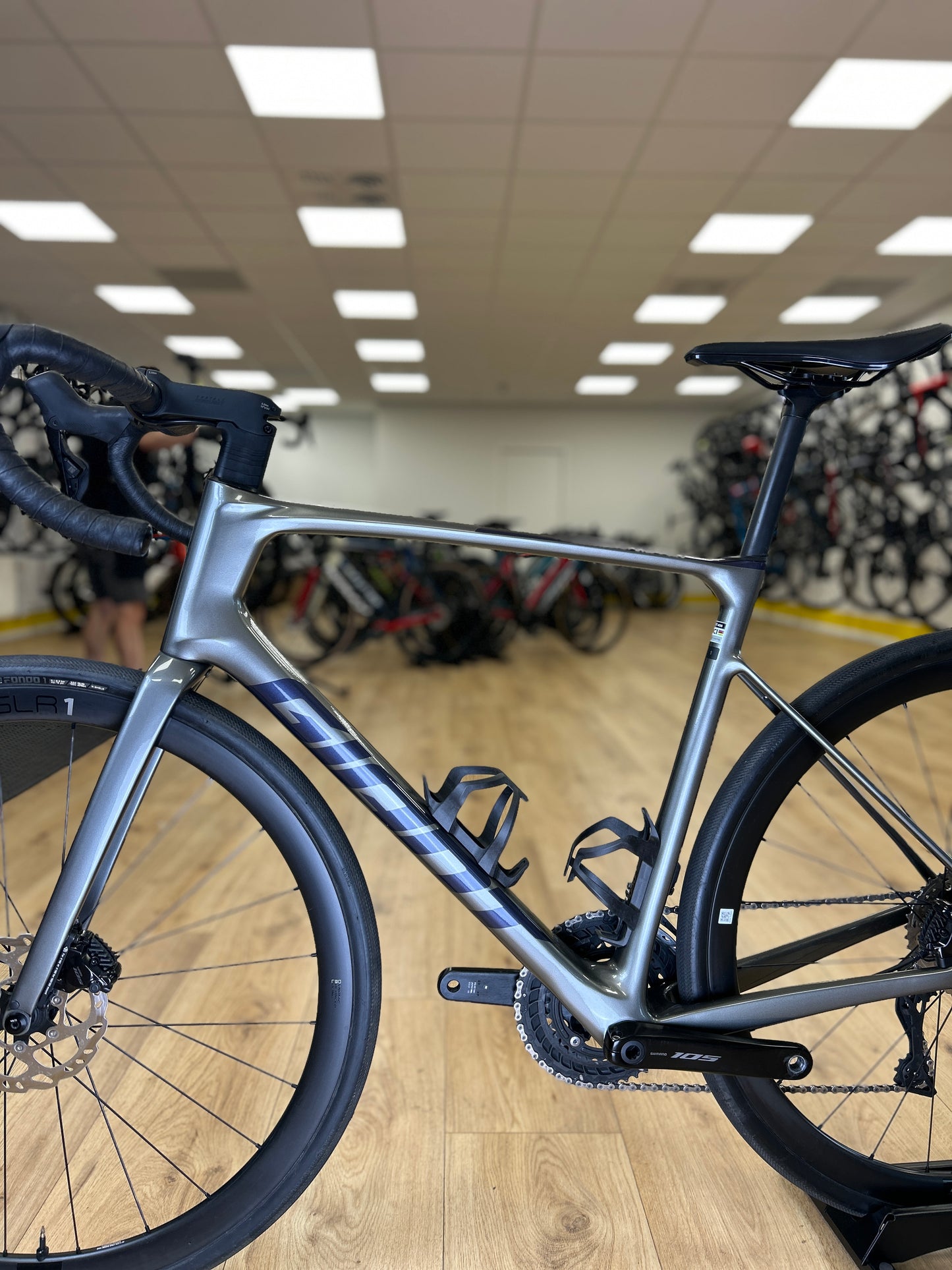 Giant Defy Advanced Di2 Carbon Racefiets