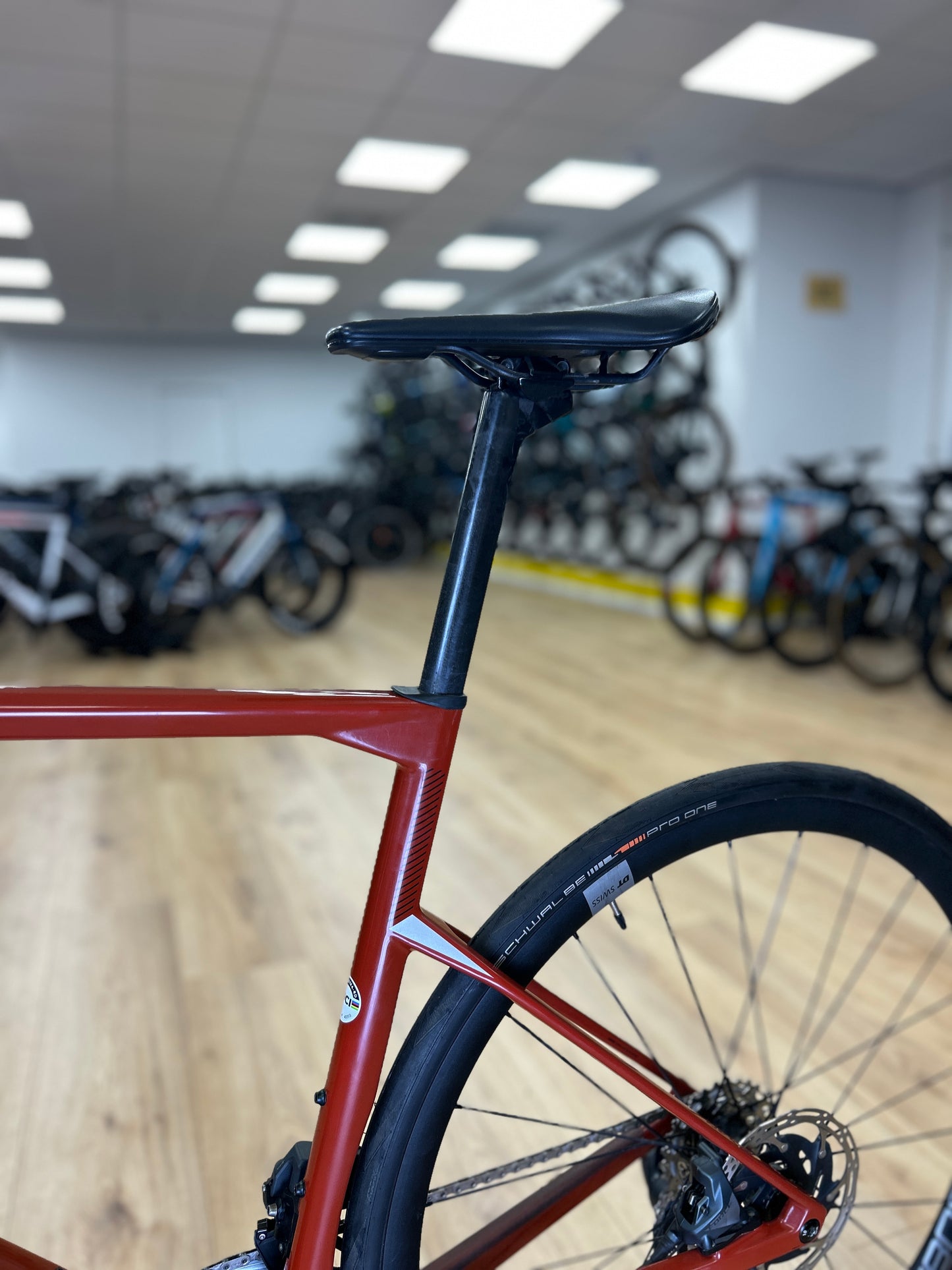 BMC Roadmachine ONE AXS Carbon Racefiets