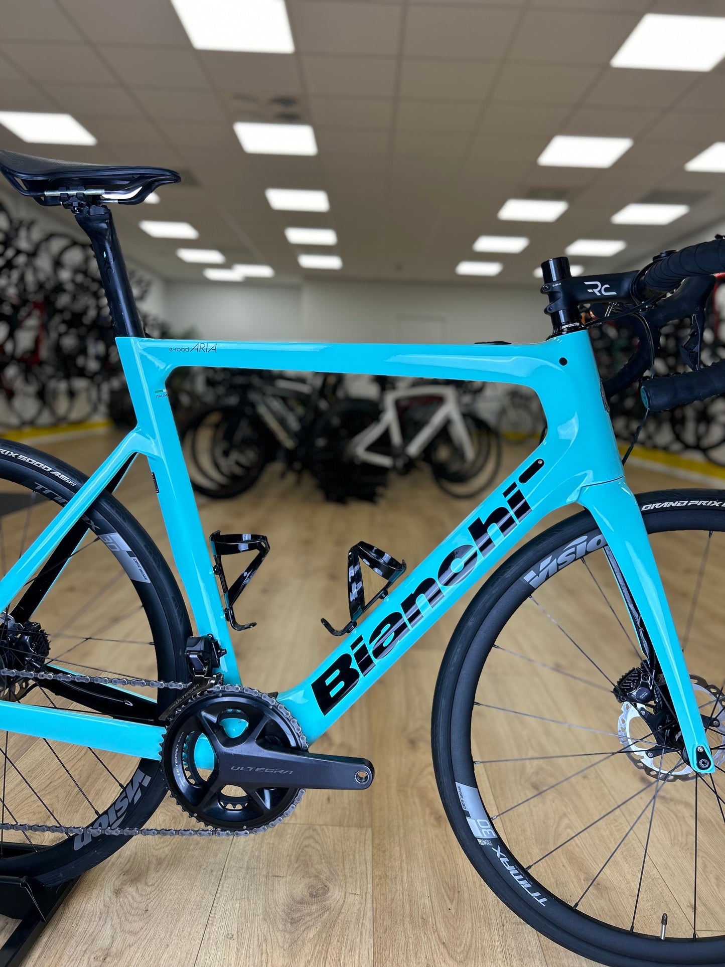 Bianchi Aria E-Bike Di2 Carbon Disc Racefiets