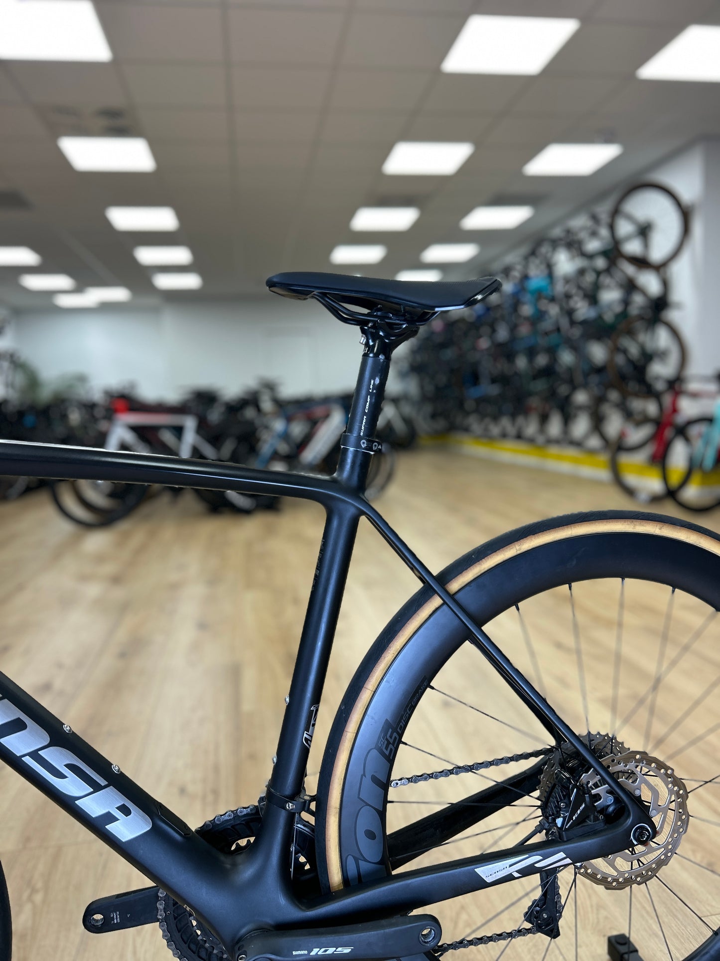 Sensa Giulia Carbon Racefiets