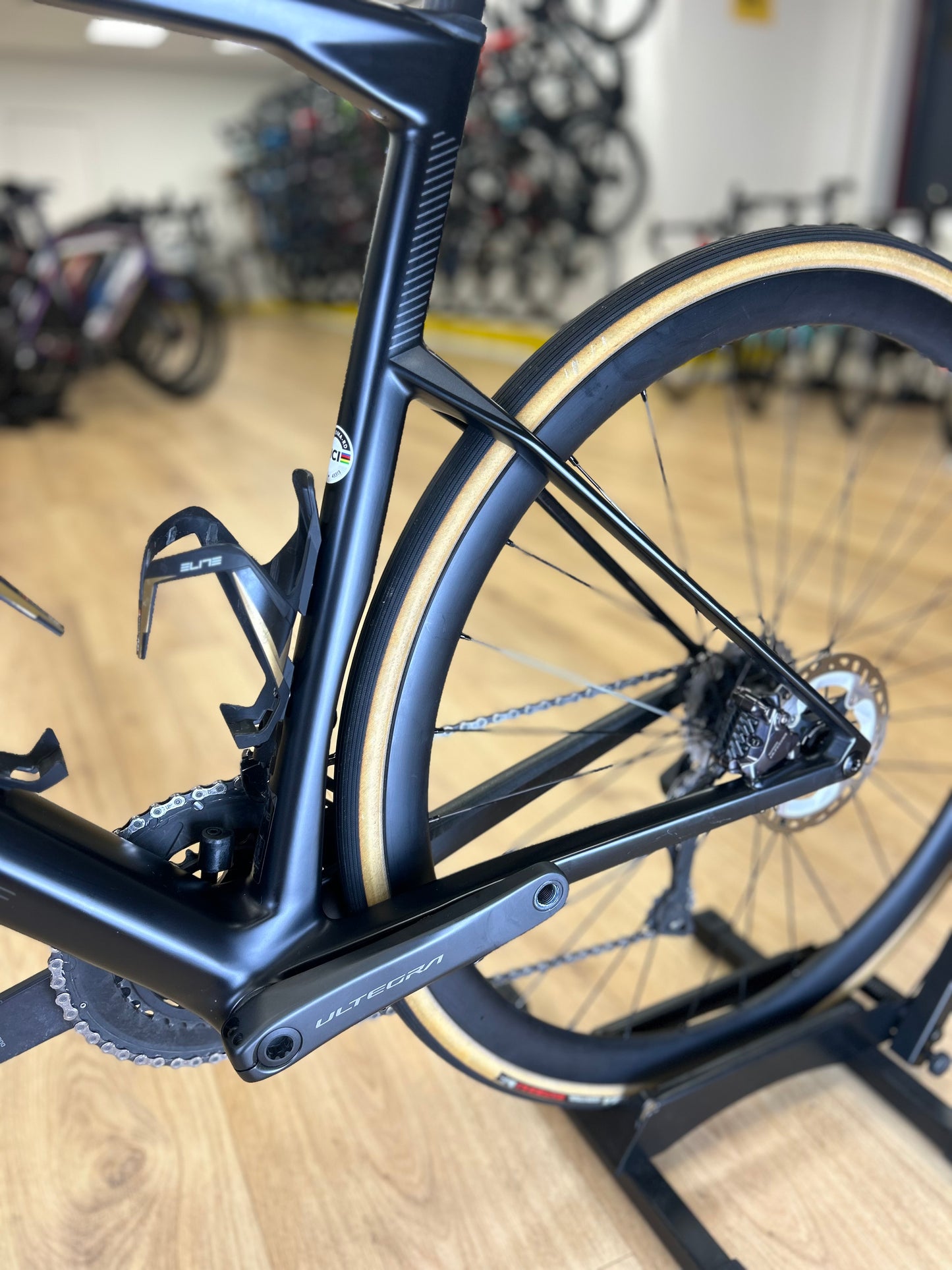 BMC Road Machine 01 Di2 Carbon Disc Racefiets