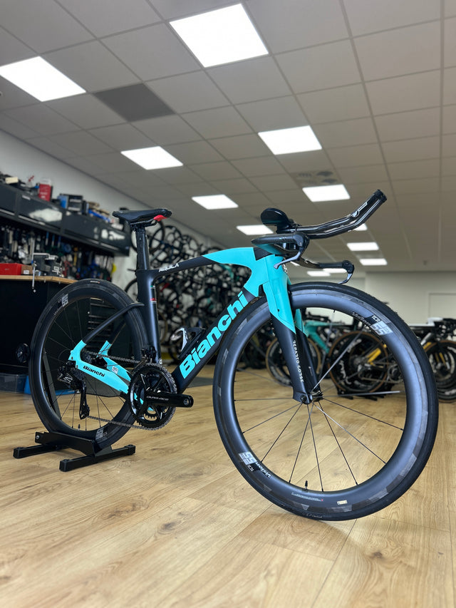Bianchi Aquila CV Di2 Carbon Racefiets