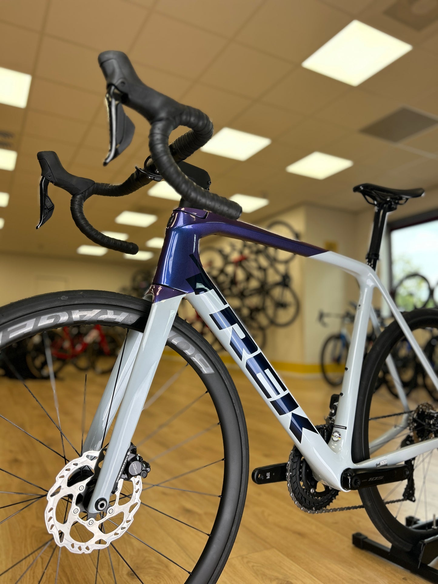 Showroom Model Trek Émonda SL 6 Di2 Carbon Racefiets