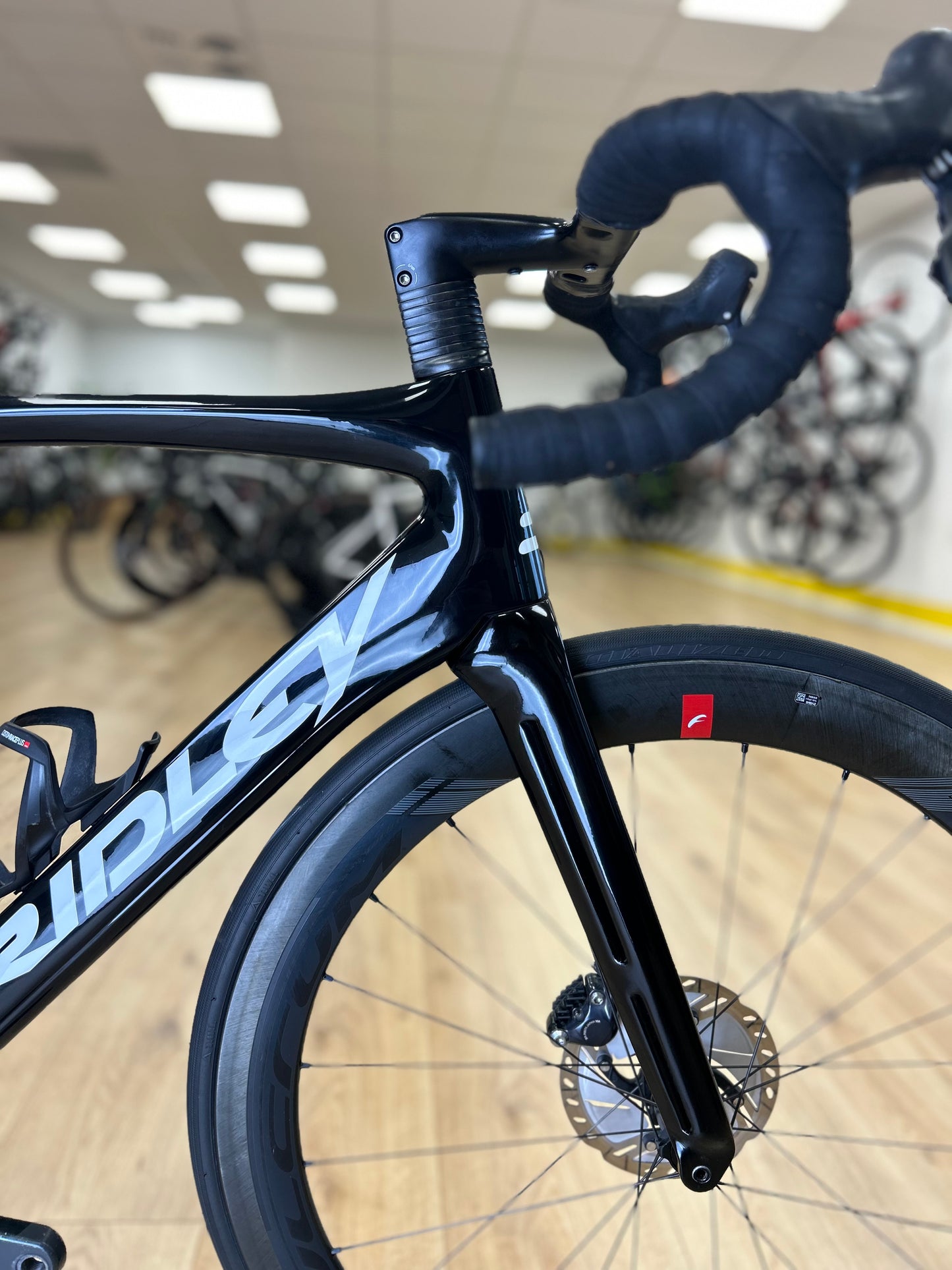 Ridley Noah Di2 Carbon Disc Racefiets
