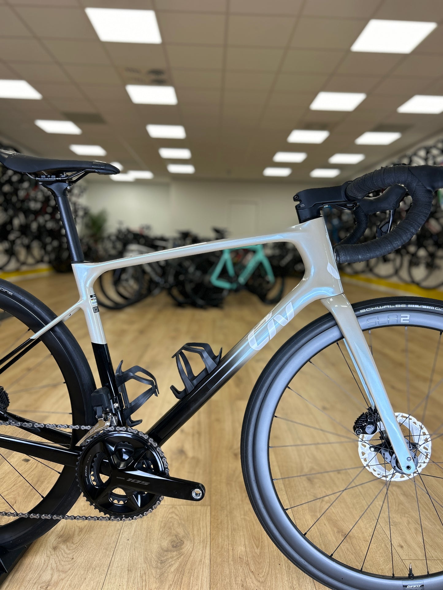 Liv Avail DI2 Carbon Disc Racefiets