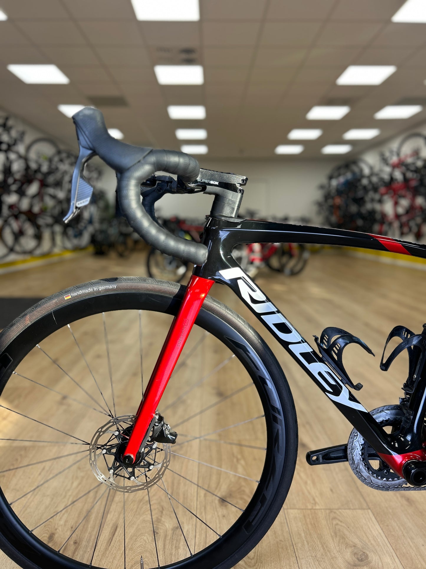 Ridley Fenix SLiC AXS Carbon Racefiets