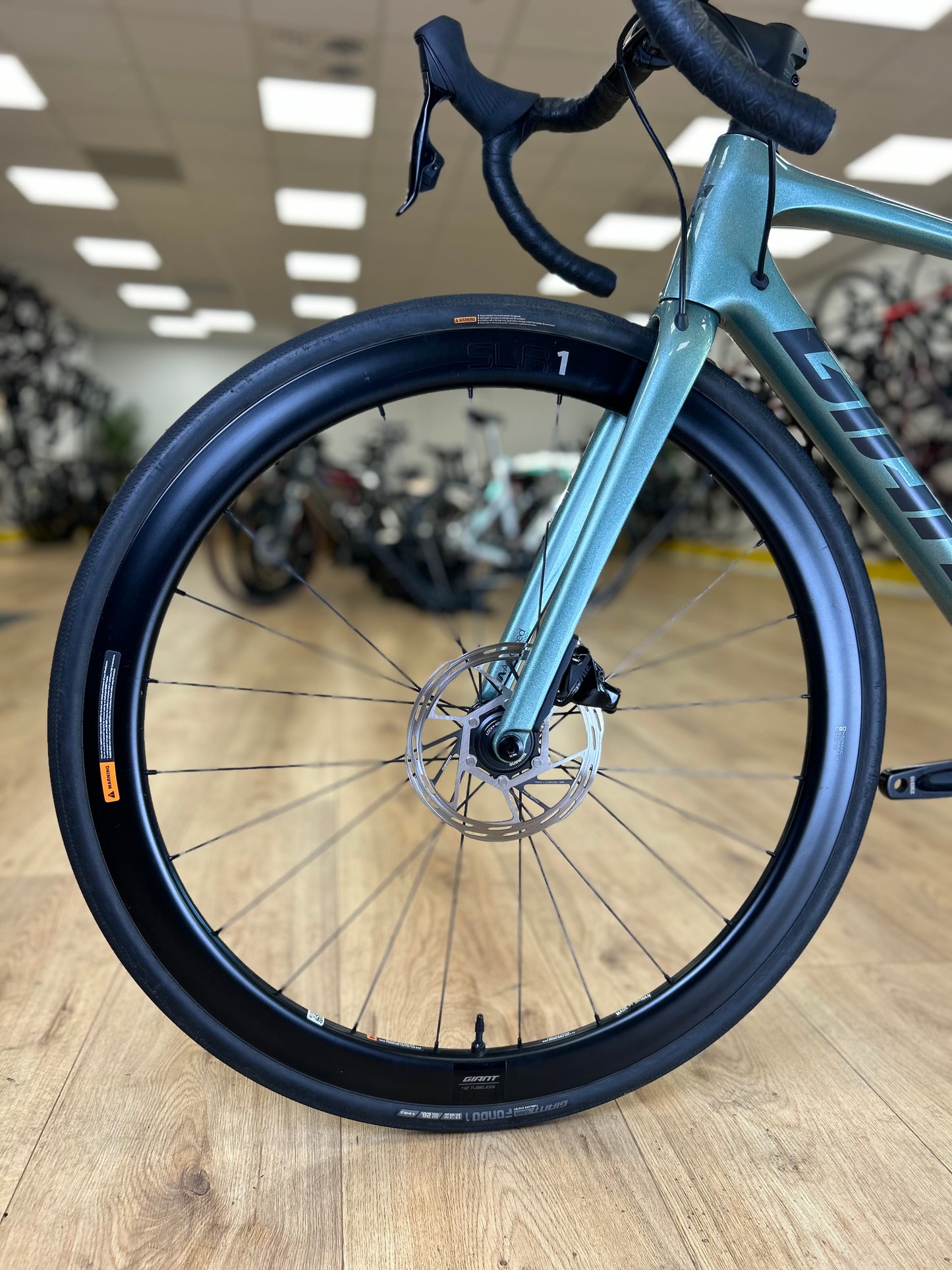 Giant TCR AXS Carbon Disc Racefiets