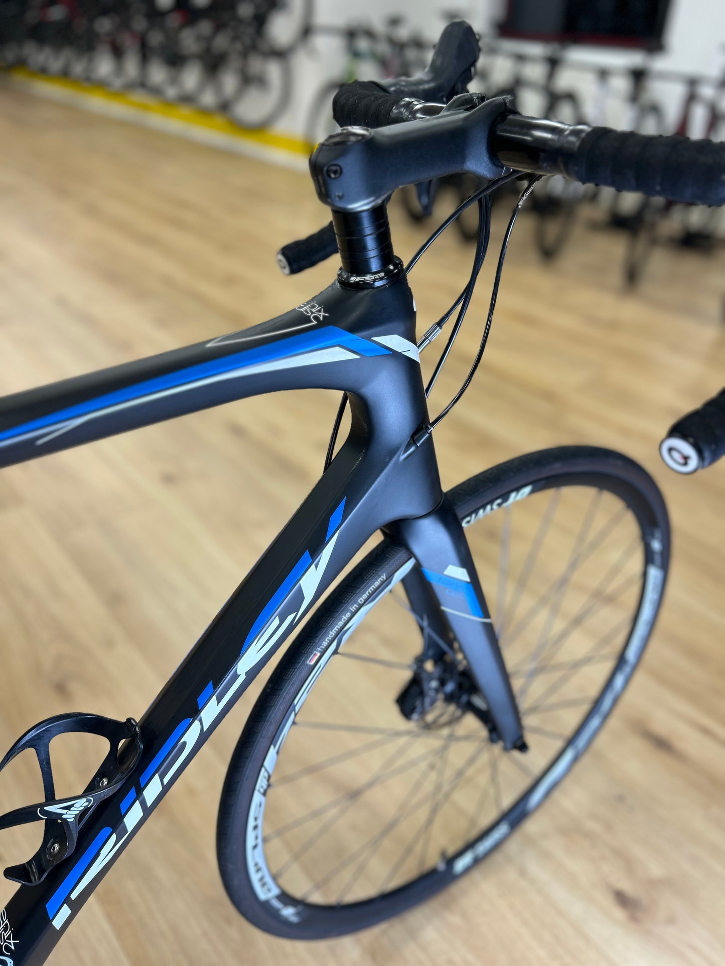 Ridley Fenix Carbon Ultegra Disc Racefiets