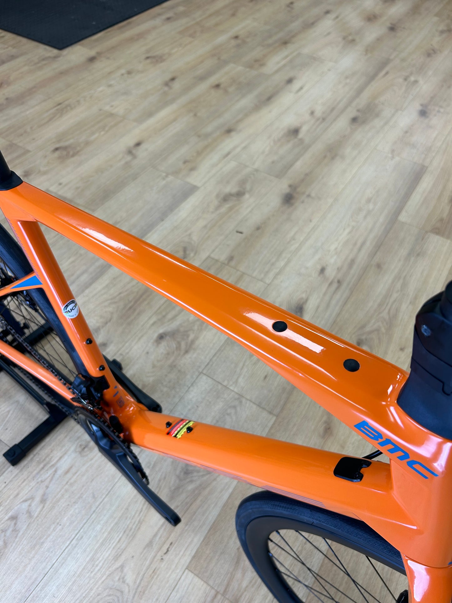 NIEUW BMC RoadMachine One Di2 Carbon Disc Racefiets
