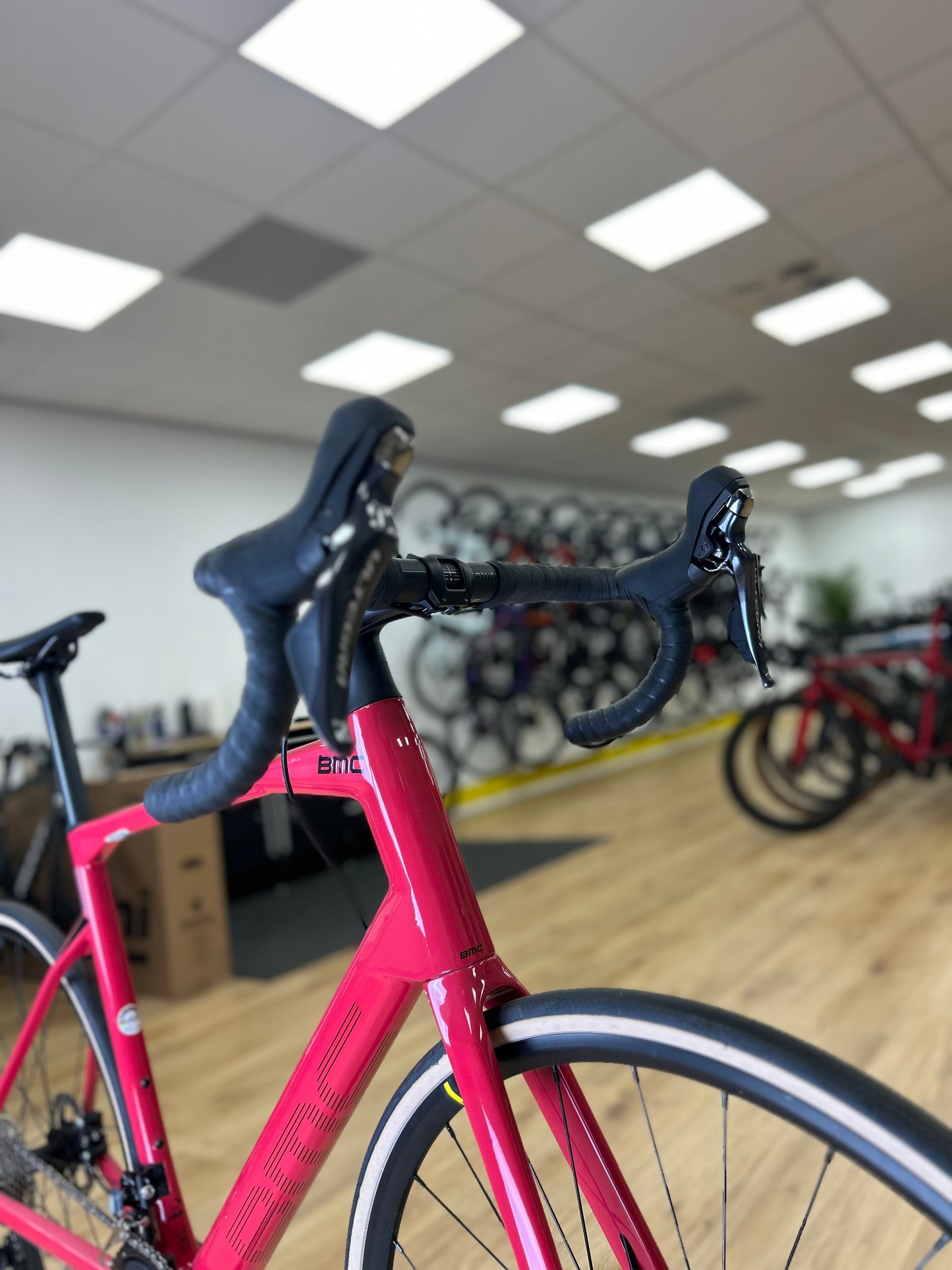 NEW - BMC Road Machine Ultegra Carbon Disc Racefiets