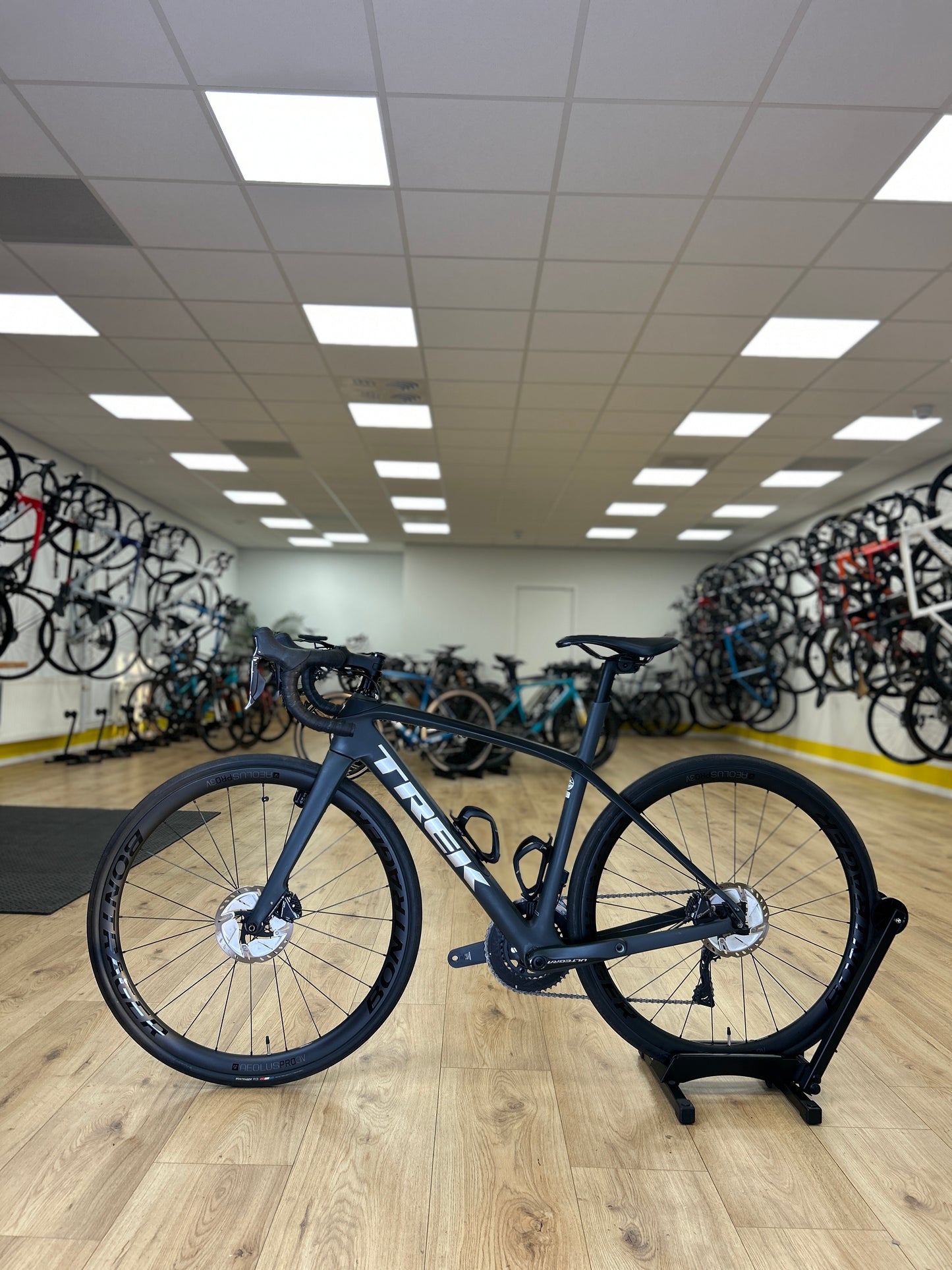 Trek Domane SL7 Di2 Carbon Racefiets