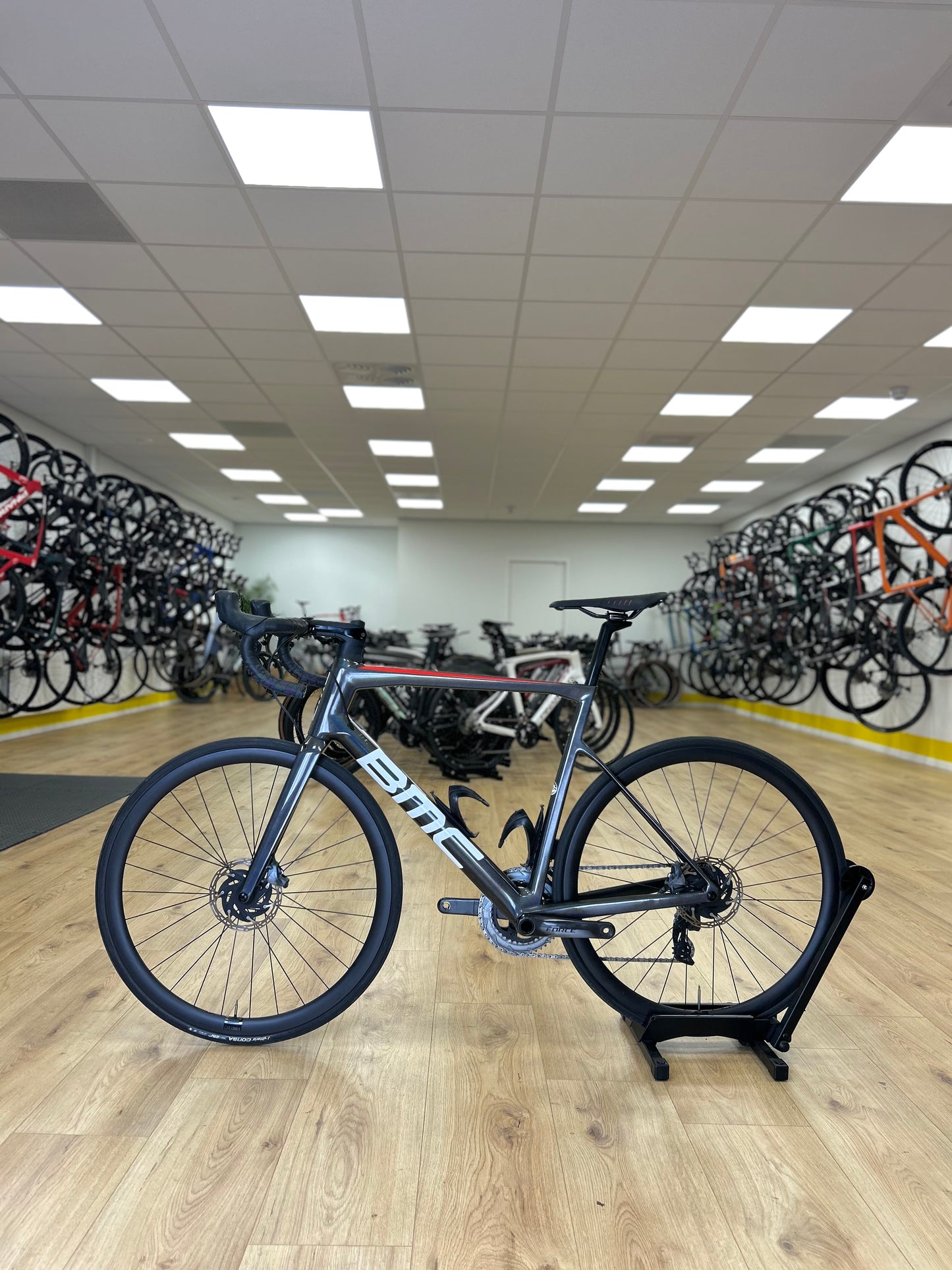 BMC TeamMachine SLR One AXS Carbon Disc Racefiets