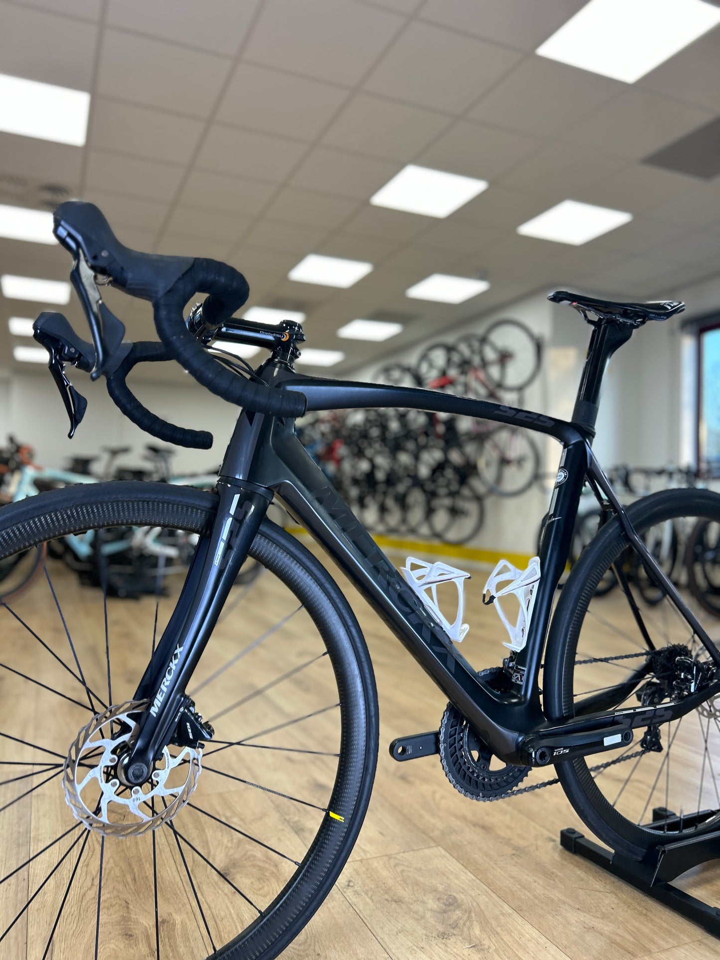 Eddy Merckx EM525 Disc Carbon Racefiets