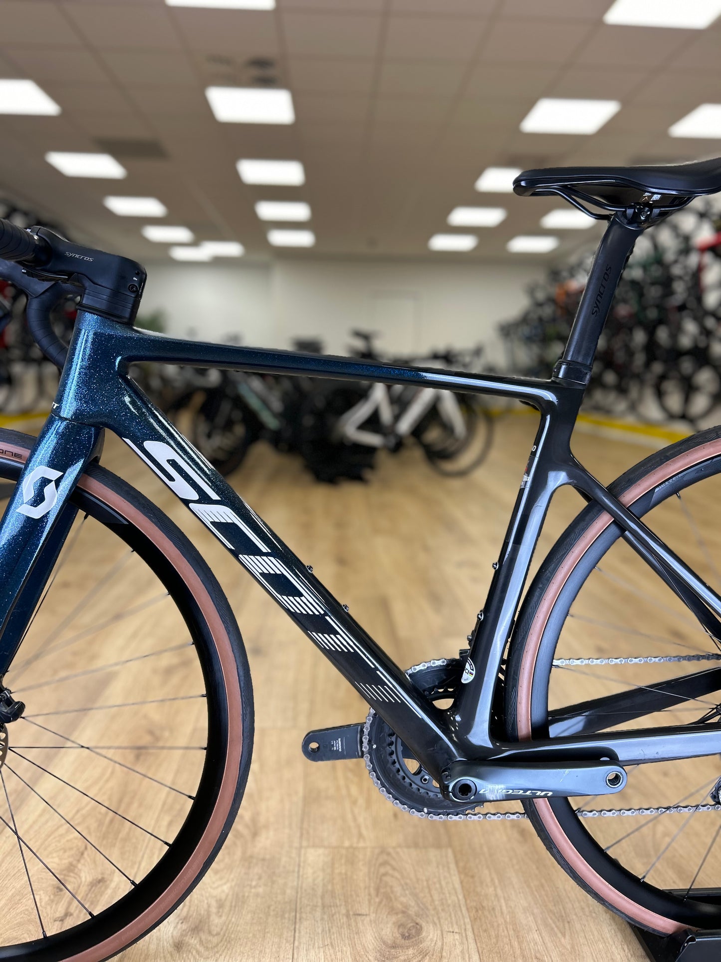 Scott Addict RC Di2 Carbon Disc Racefiets