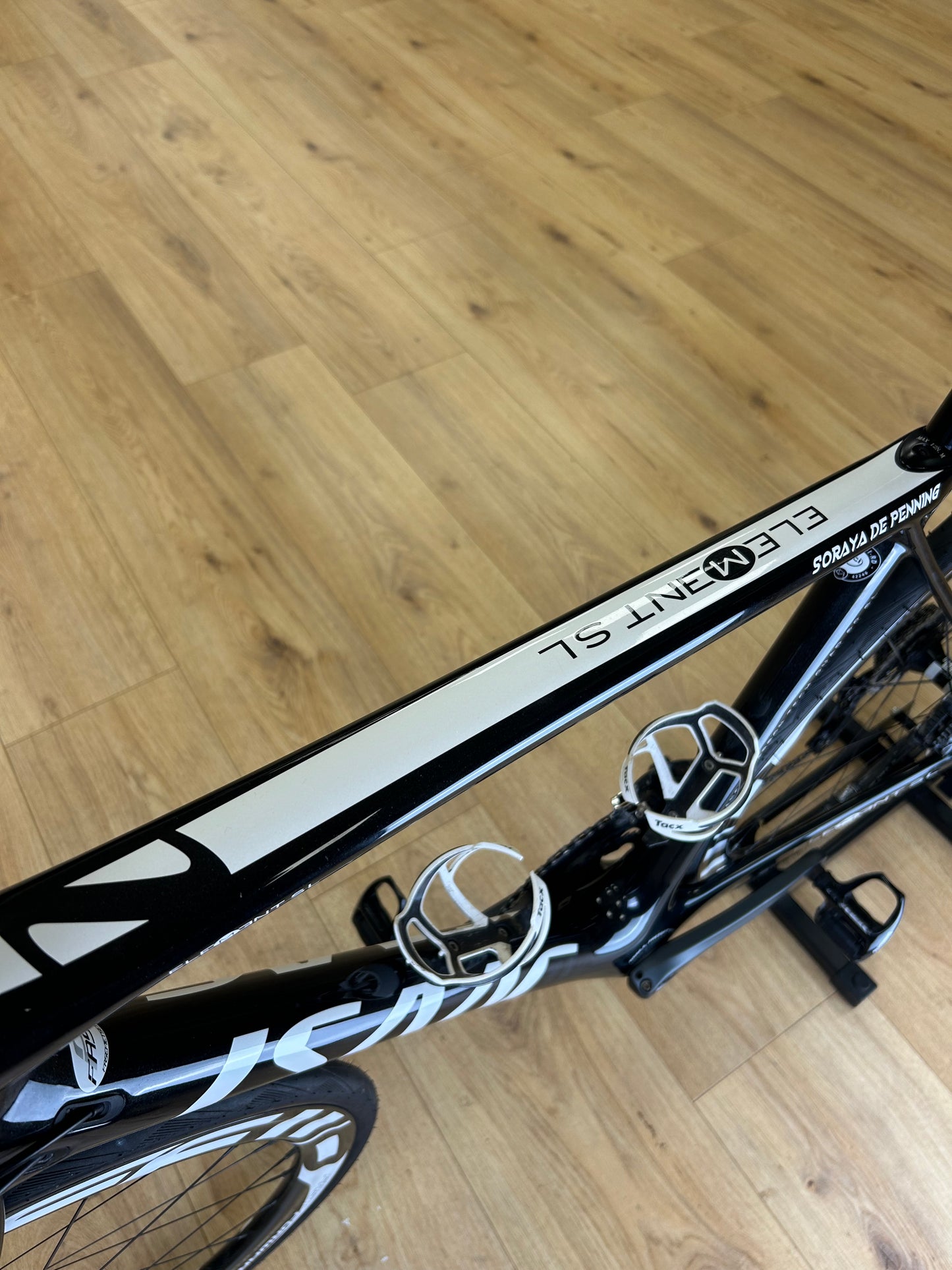 Isaac Element FFWD Ultegra Carbon Disc Racefiets