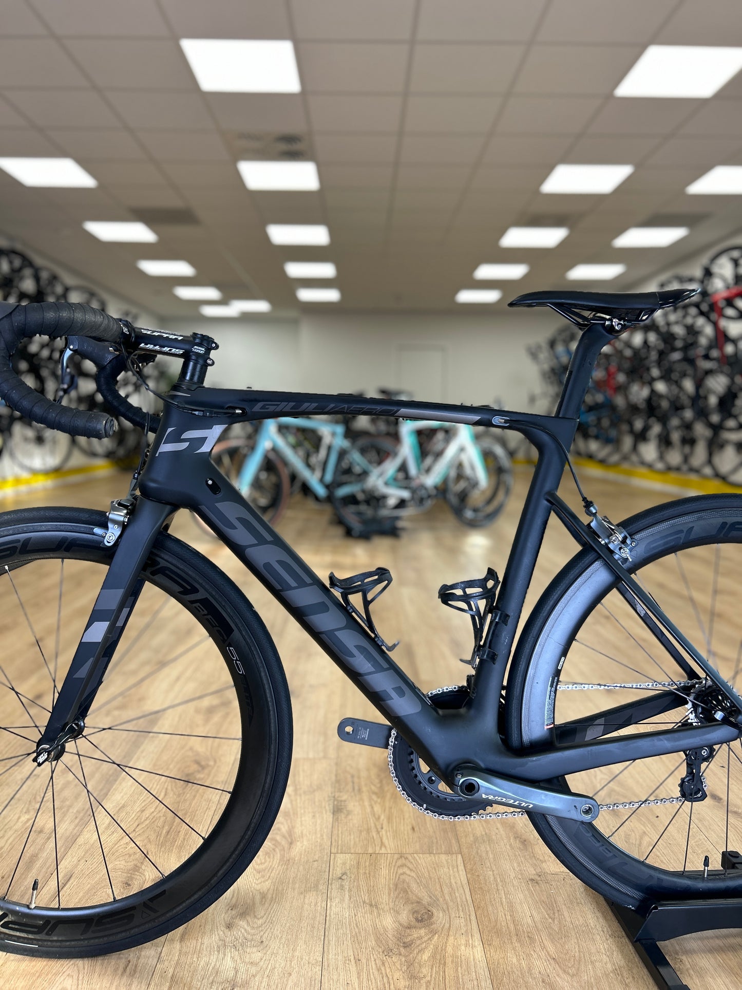 Sensa Giulia Aero Di2 Carbon Racefiets