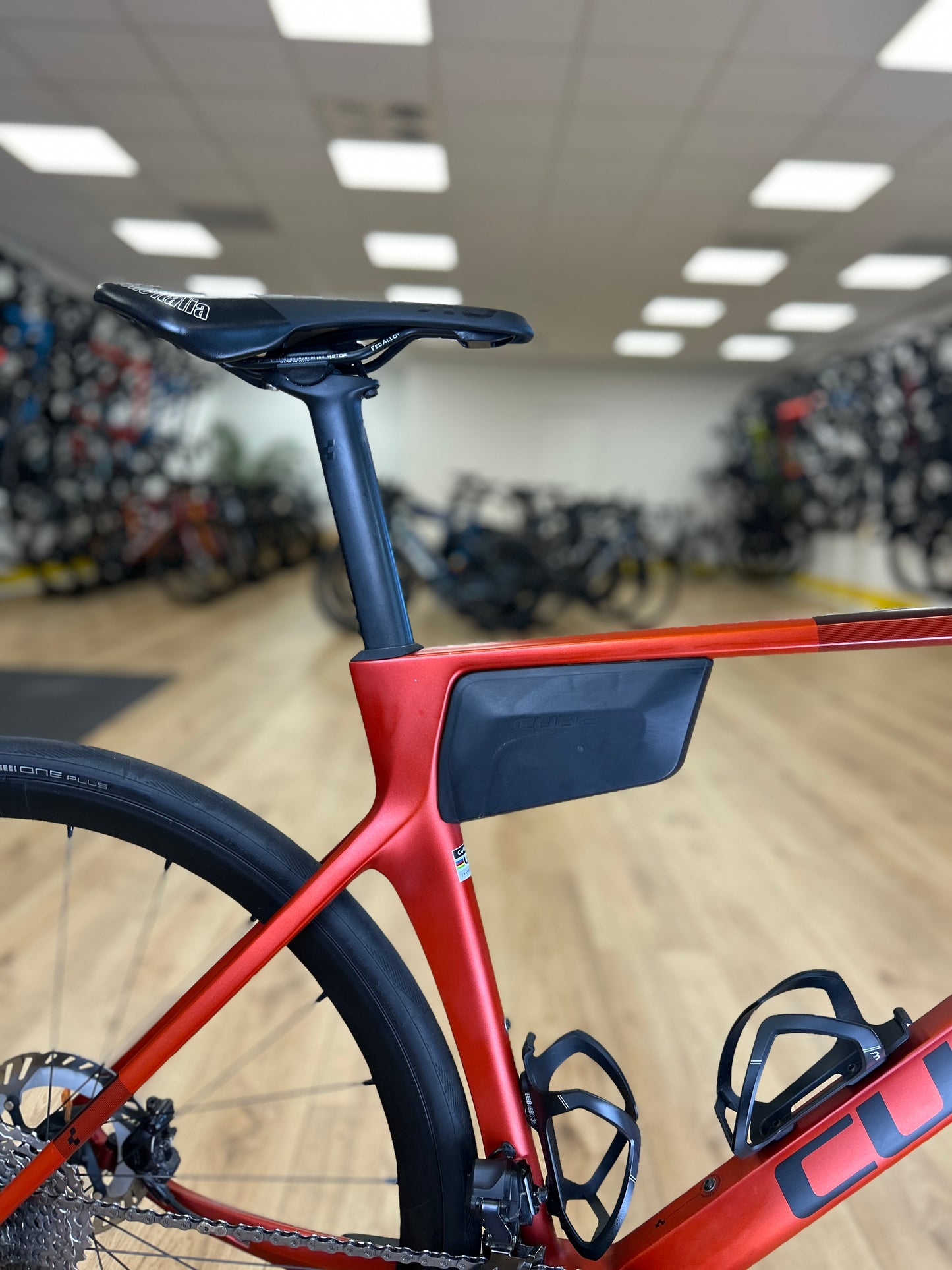 Cube Agree C:62 Race Carbon Racefiets