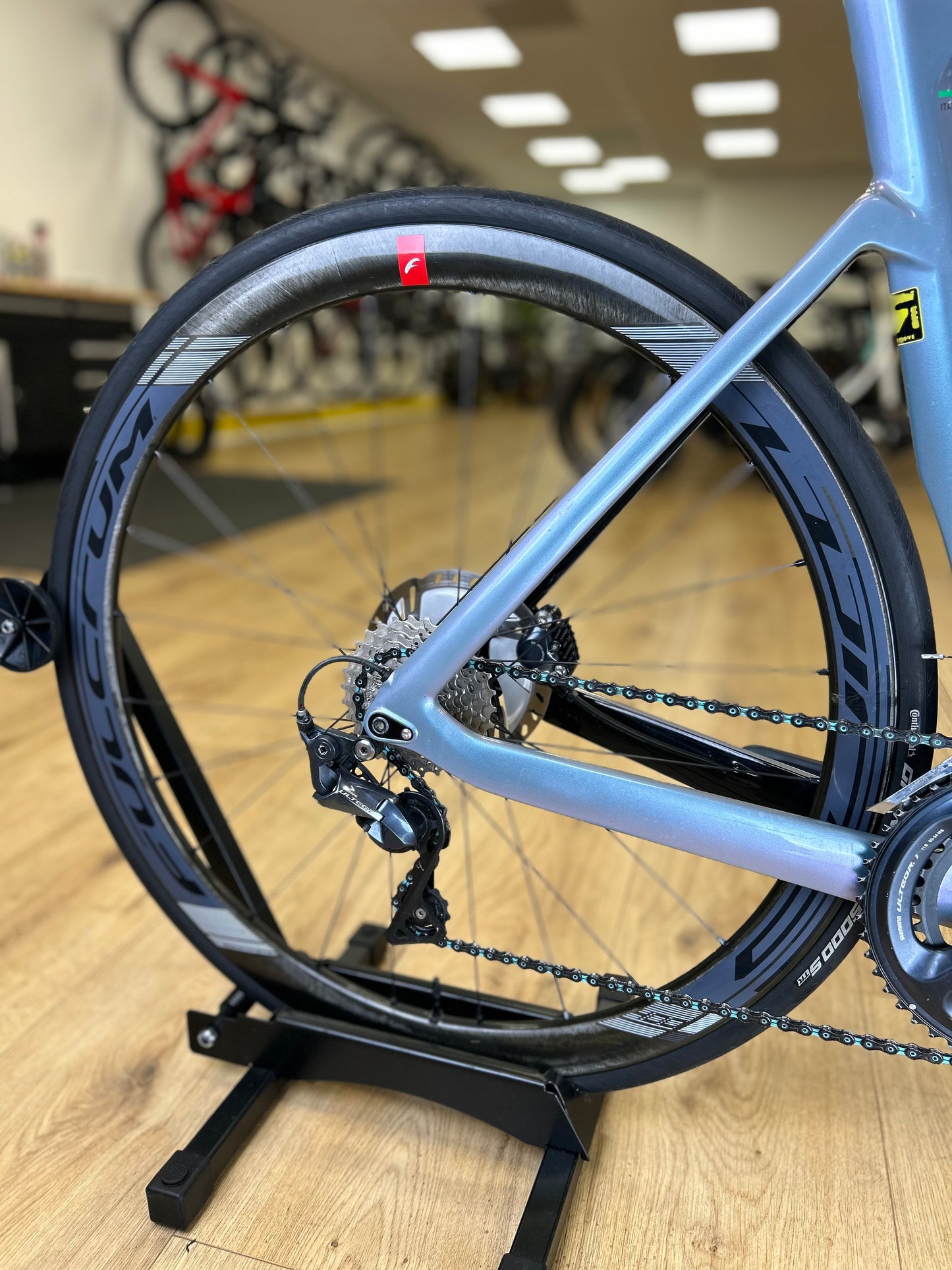 2500km Bianchi Aria Ultegra Carbon Disc Racefiets