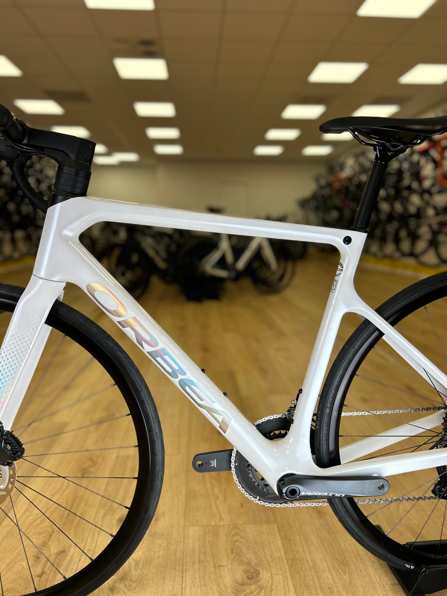 SHOWROOM MODEL Orbea Orca M20 Carbon Disc Racefiets