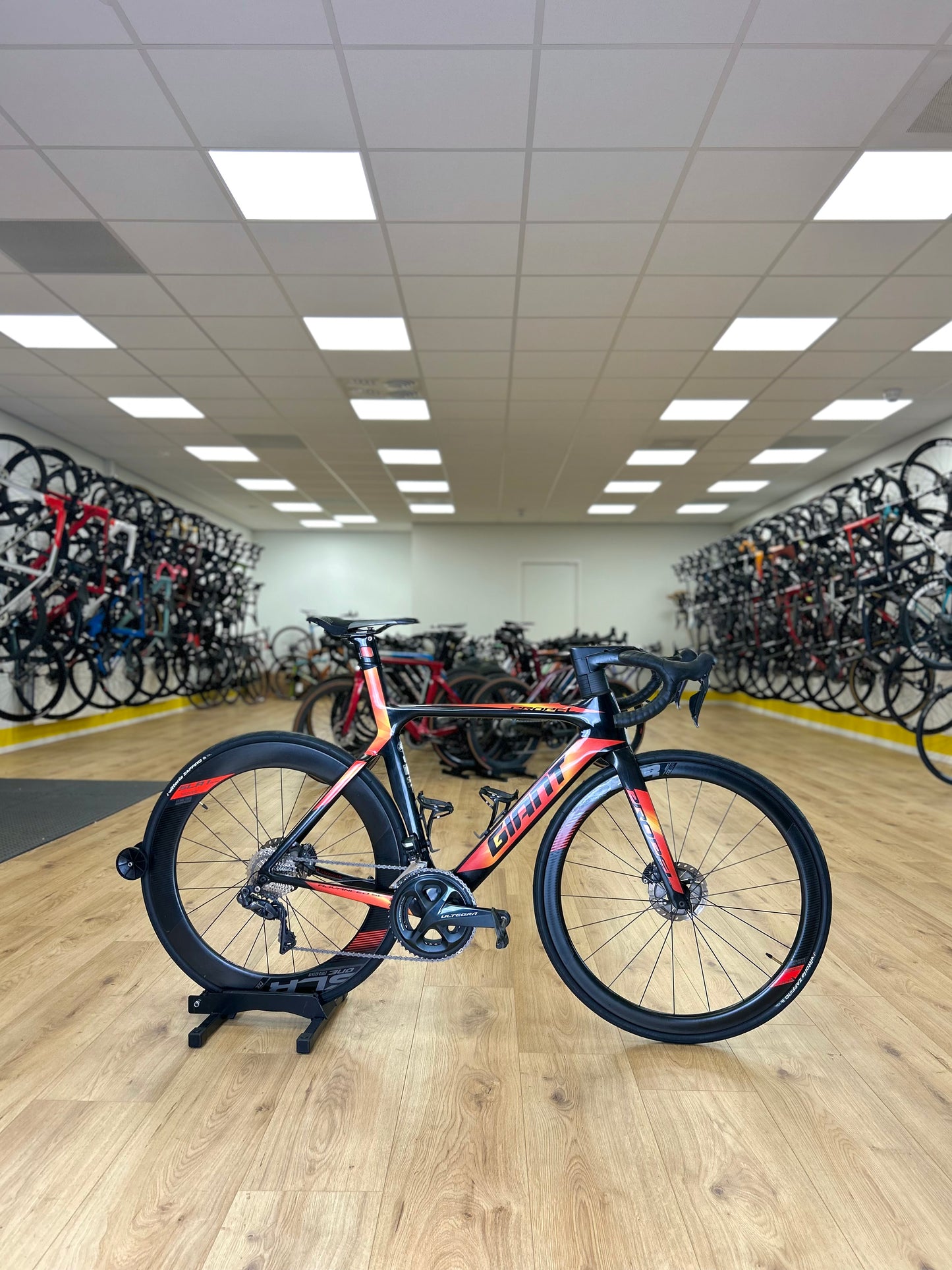 Giant propel Advanced SL Carbon Di2 Ultegra Racefiets