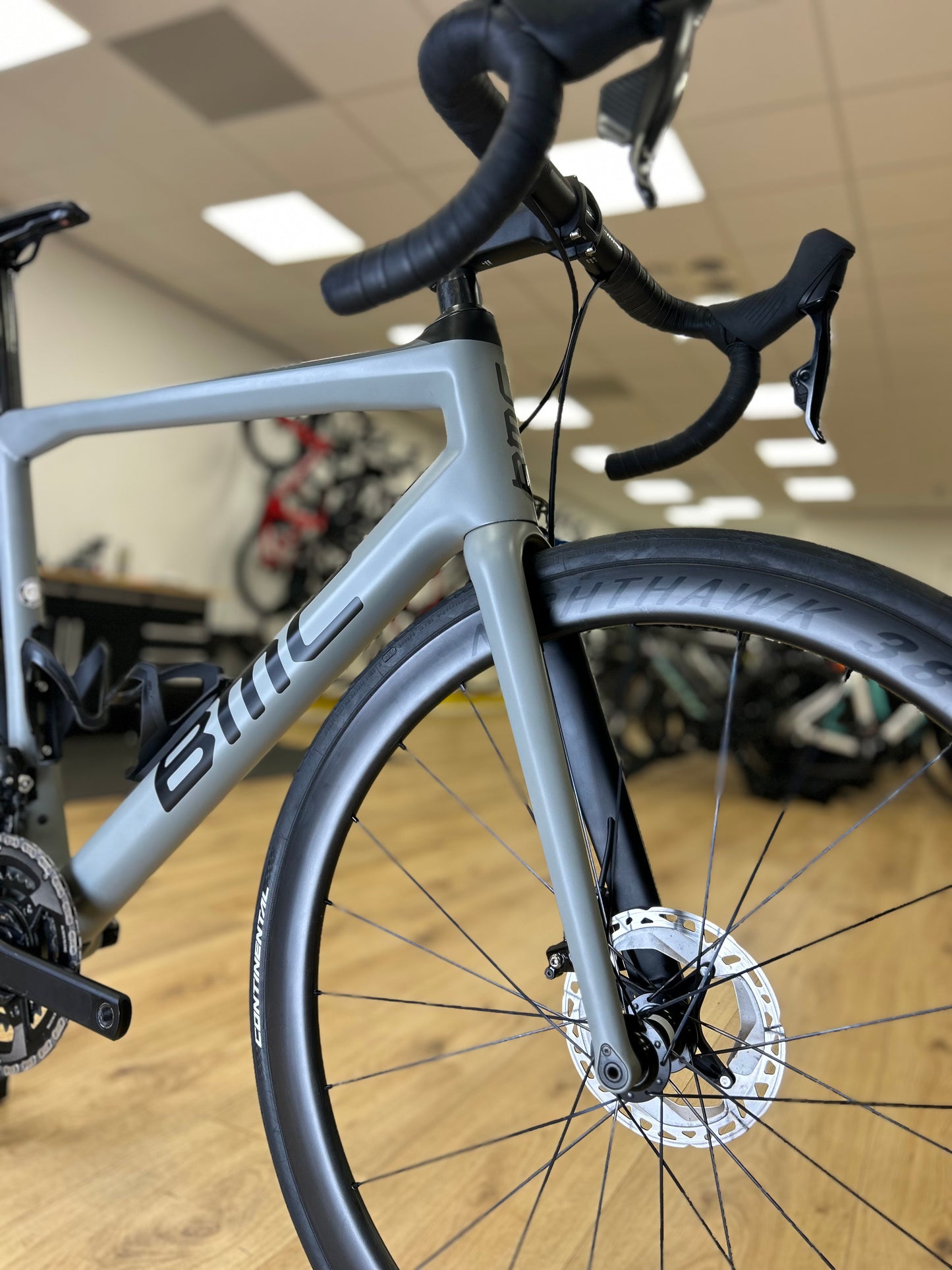 2000KM BMC TeamMachine AXS PM Carbon Disc Race Bike