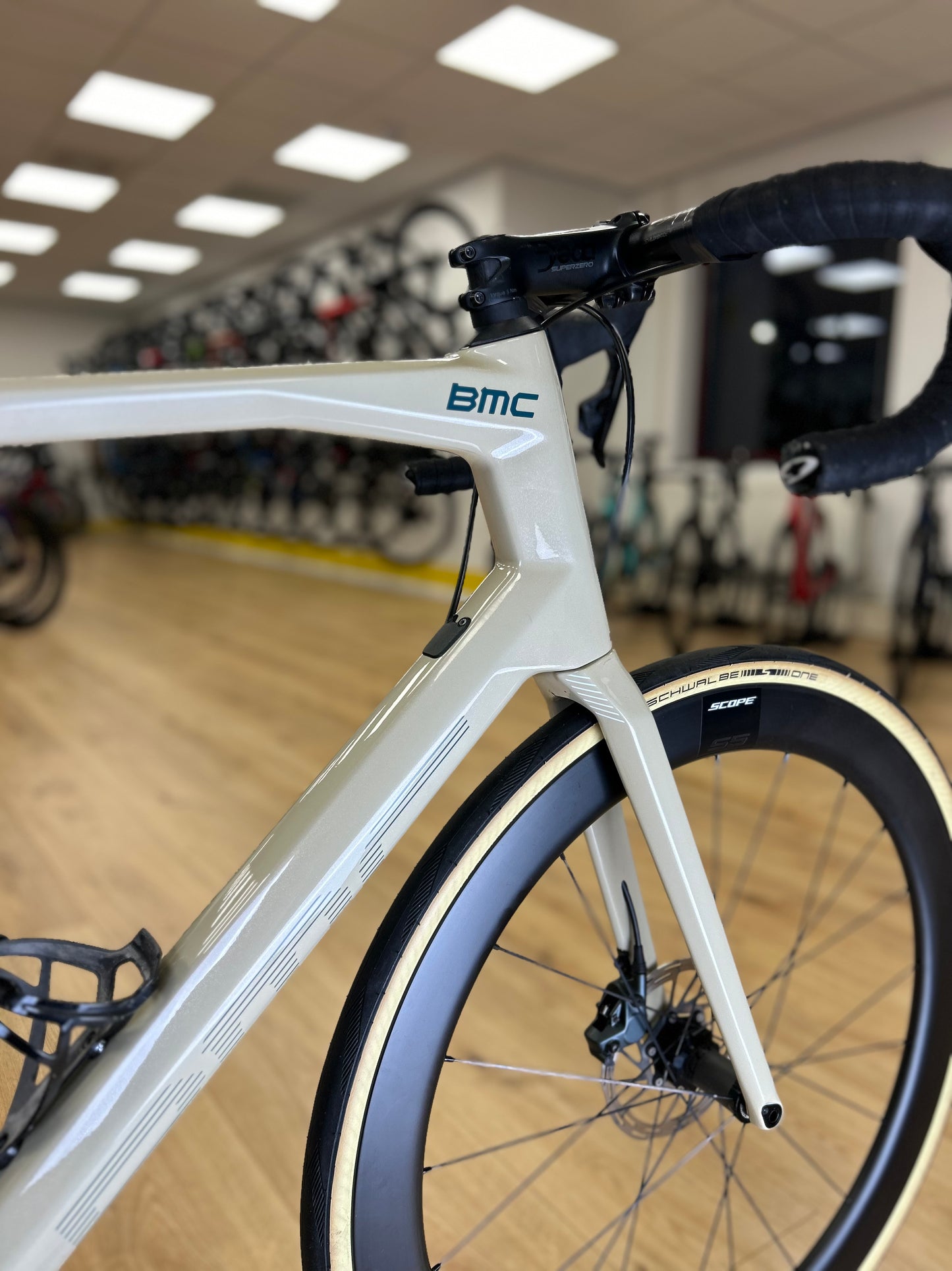 BMC Road Machine AXS Carbon Disc Racefiets
