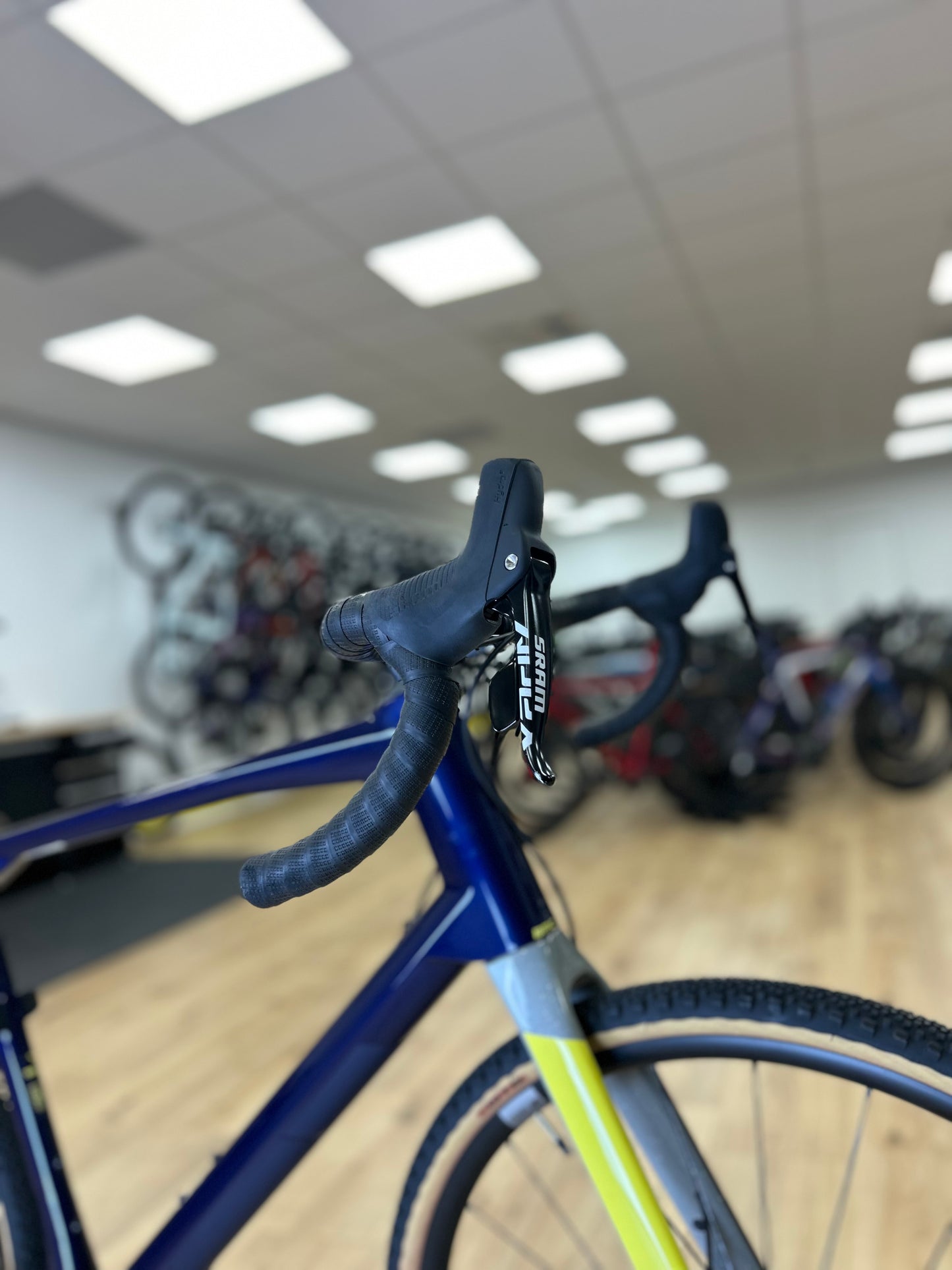 NIEUW - XL BMC URS TWO Disc Gravel Fiets