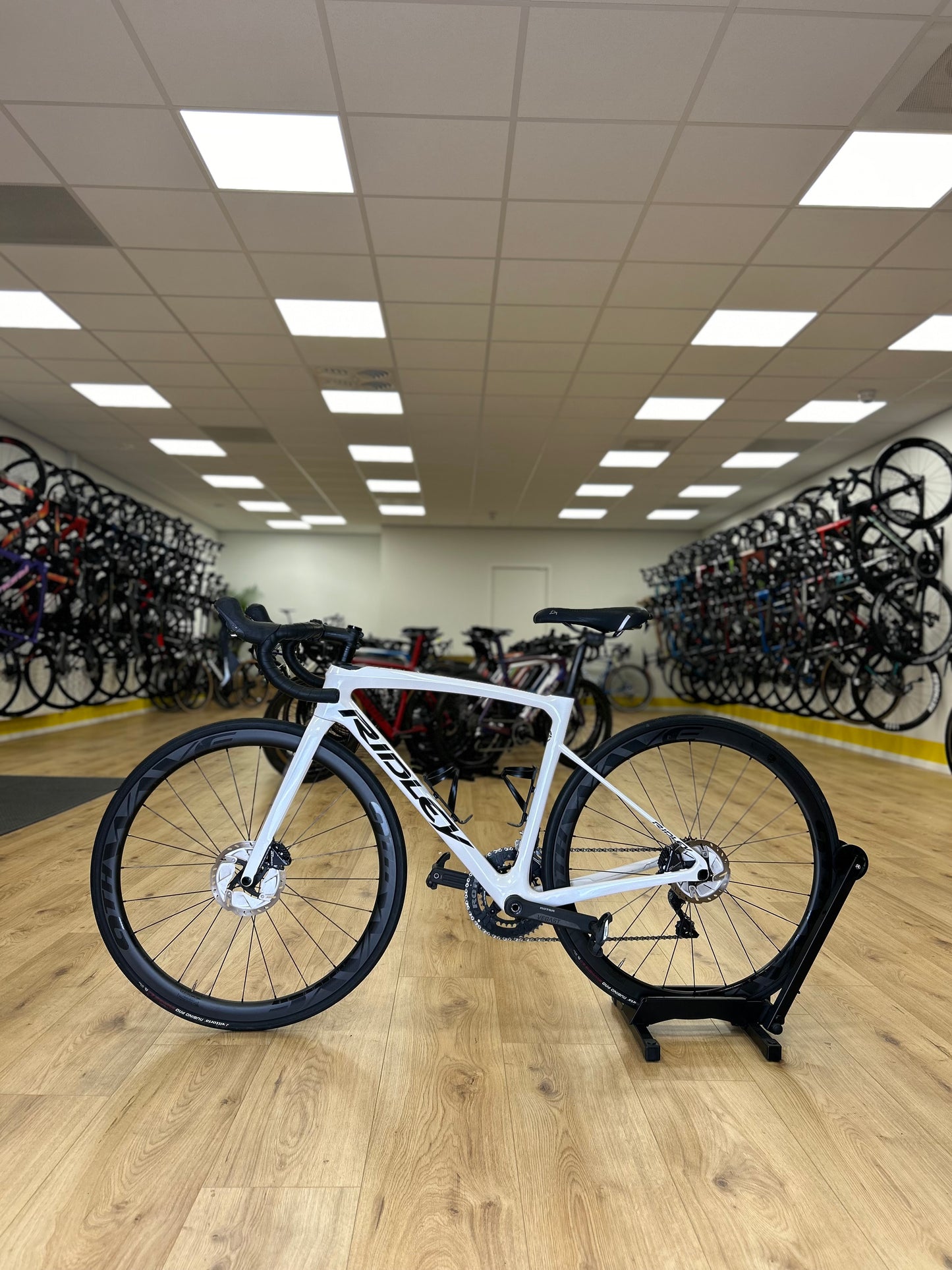 Ridley Fenix Ultegra Carbon Disc Racefiets