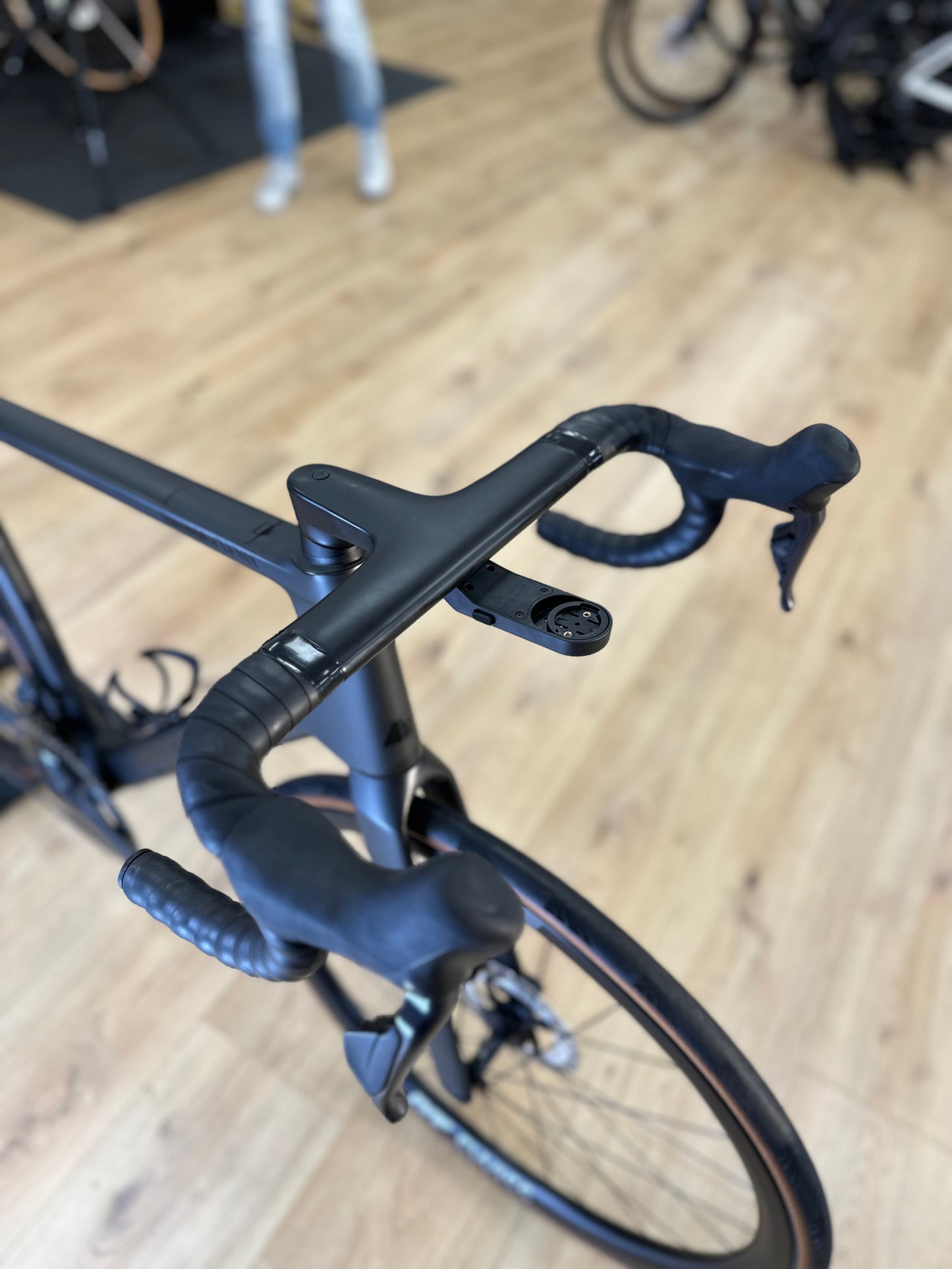 200km Canyon Endurace Di2 Carbon Disc Road Bike