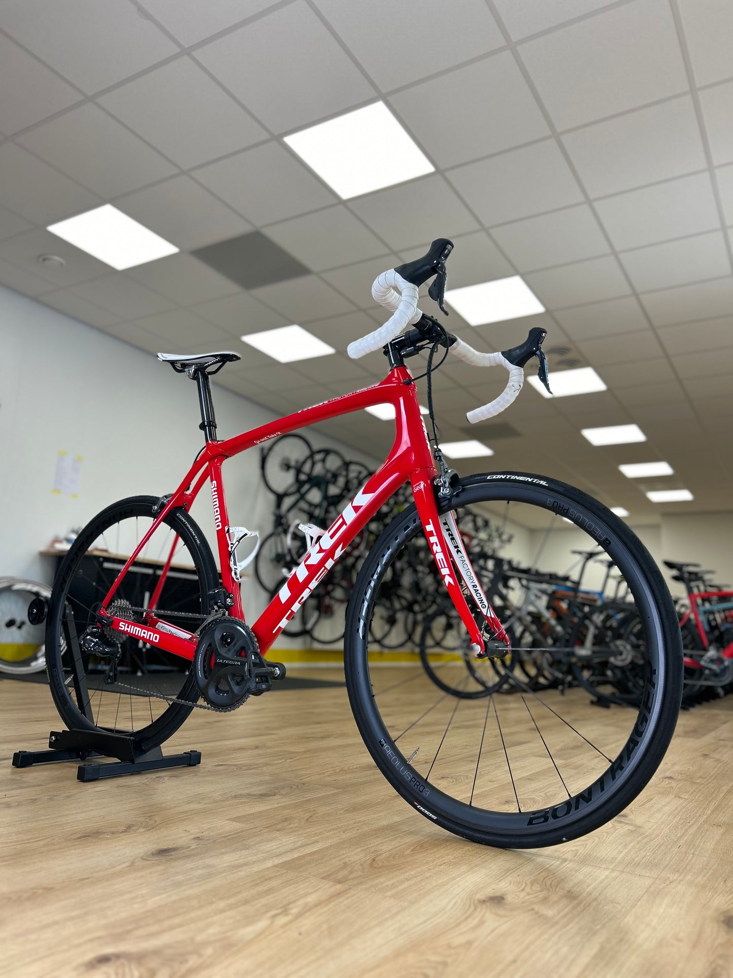XXL Trek Domane Di2 Full Carbon Road Bike