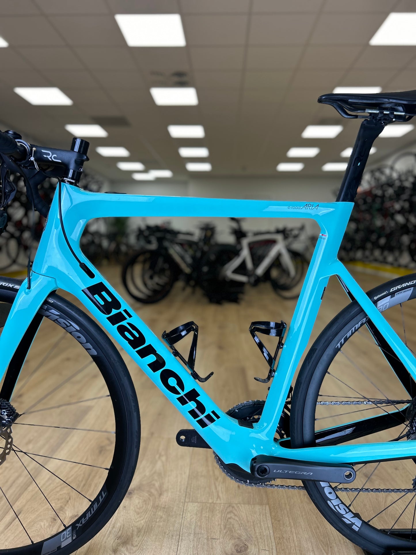 Bianchi Aria E-Bike Di2 Carbon Disc Racefiets