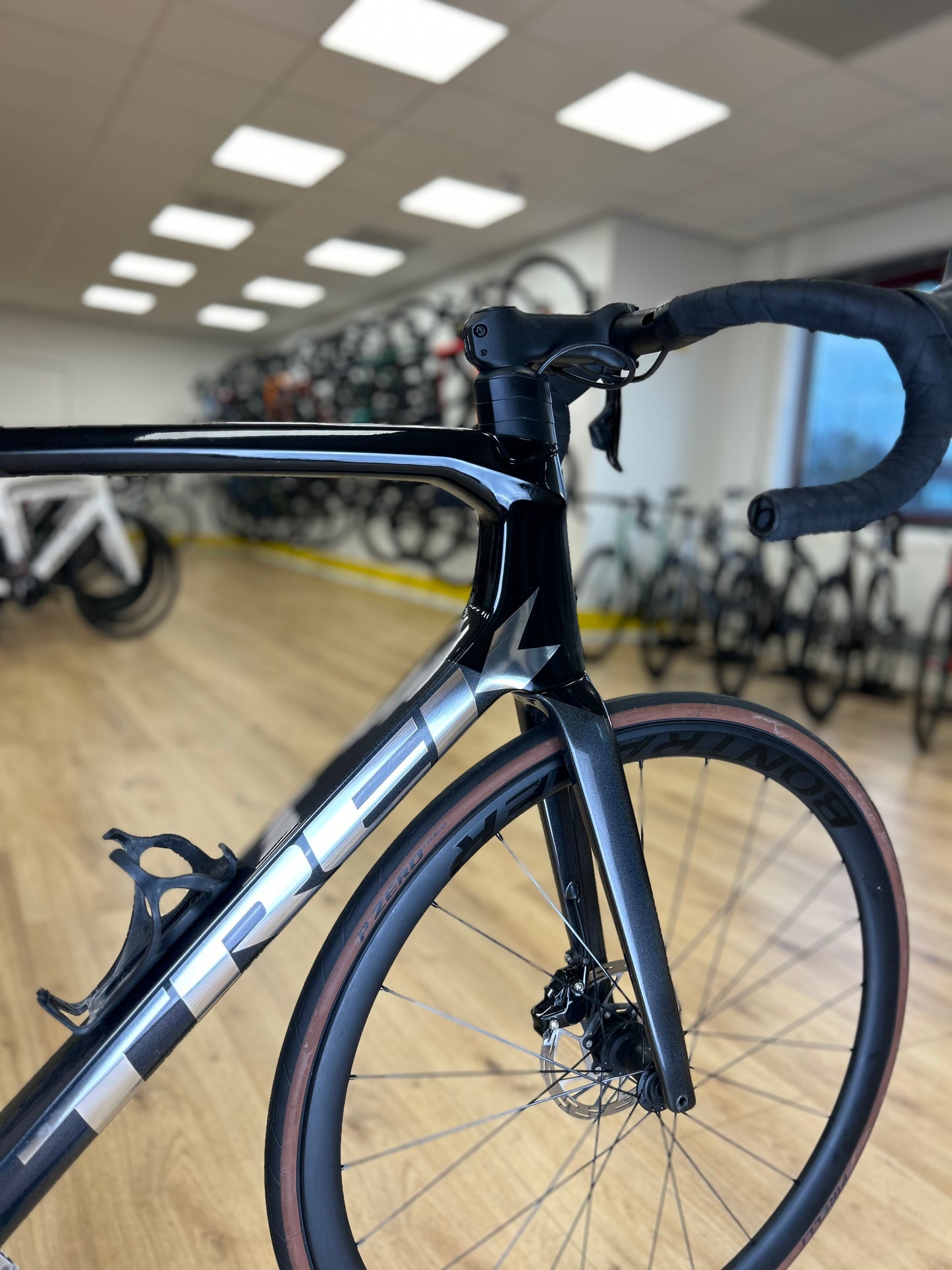 1000km Trek Emonda SL6 Pro Carbon Disc Road Bike