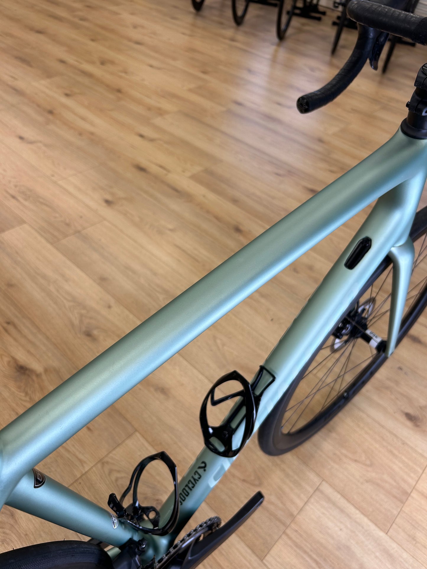 200km Specialized Aethos Pro Di2 Carbon Disc Racefiets
