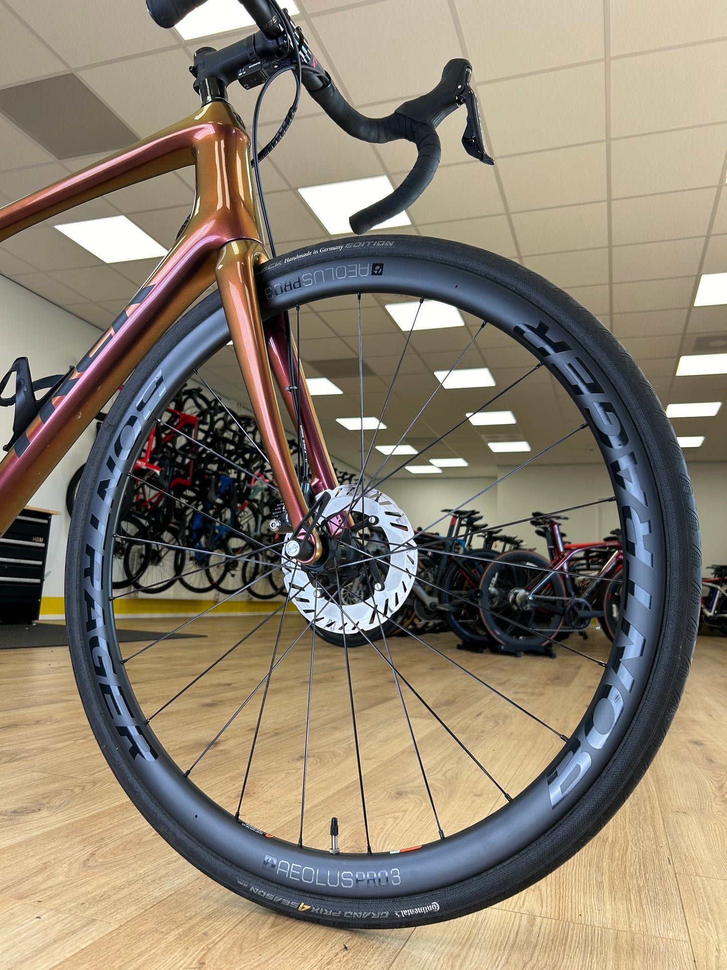 Chameleon Trek Emonda Slr7 Di2 Carbon Road Bike