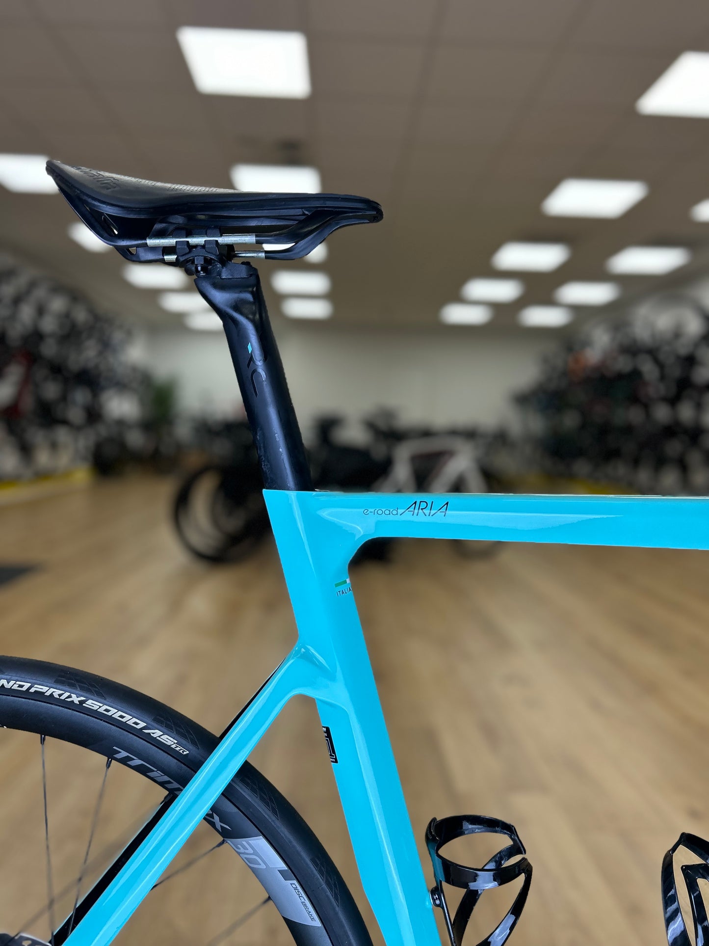Bianchi Aria E-Bike Di2 Carbon Disc Racefiets