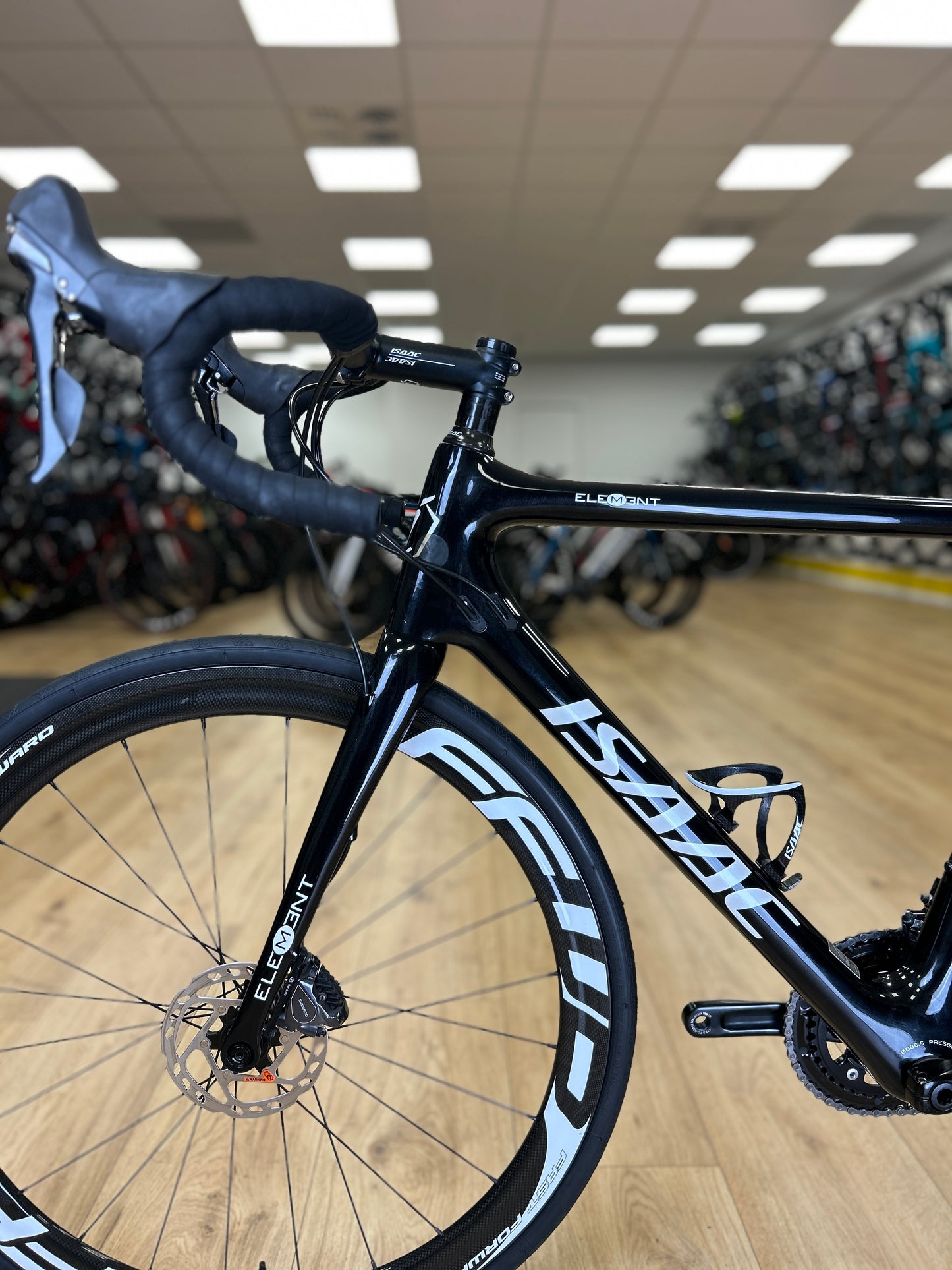 Isaac Element Carbon Racefiets