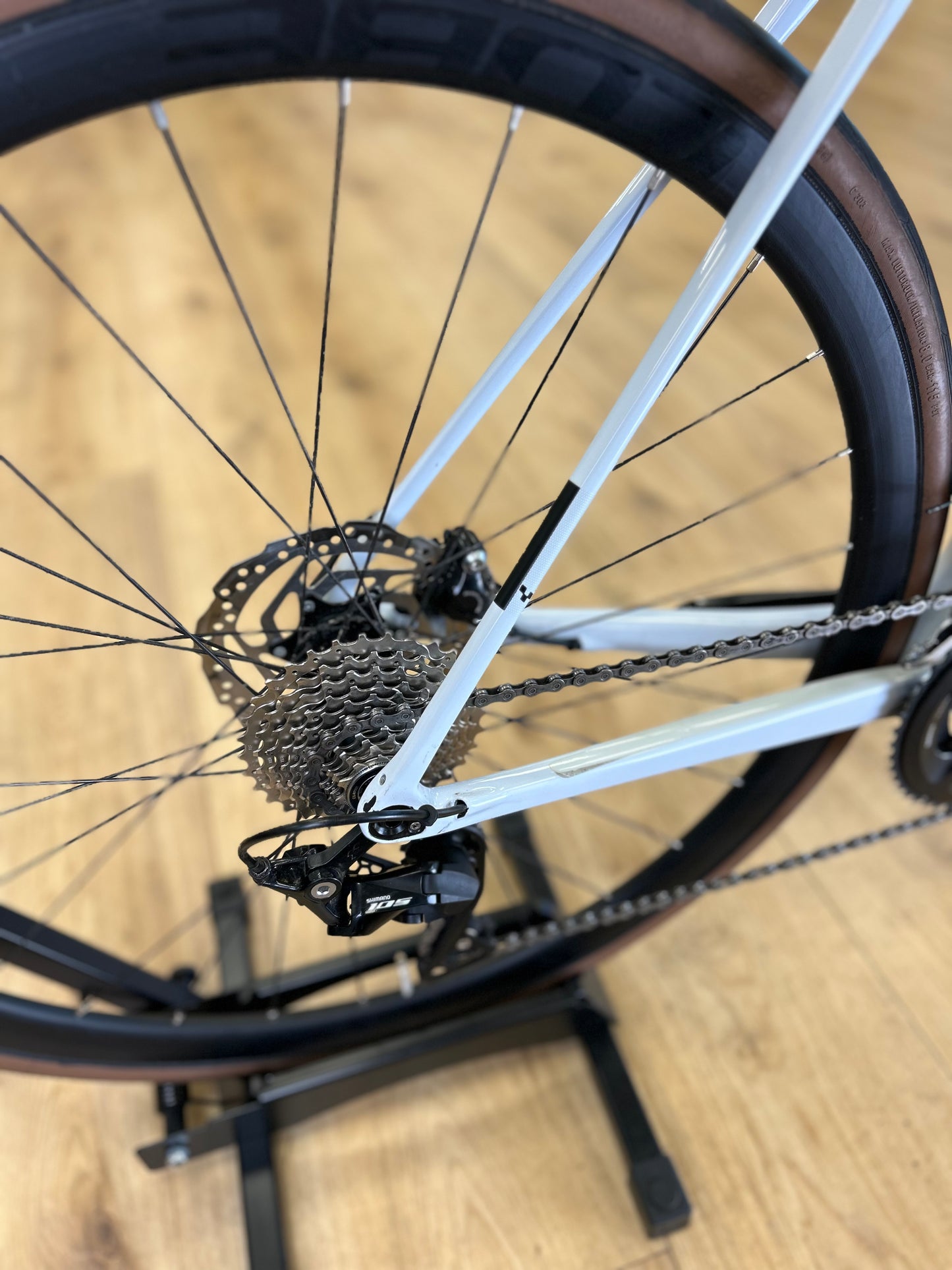 Cube Attain Carbon Disc Racefiets