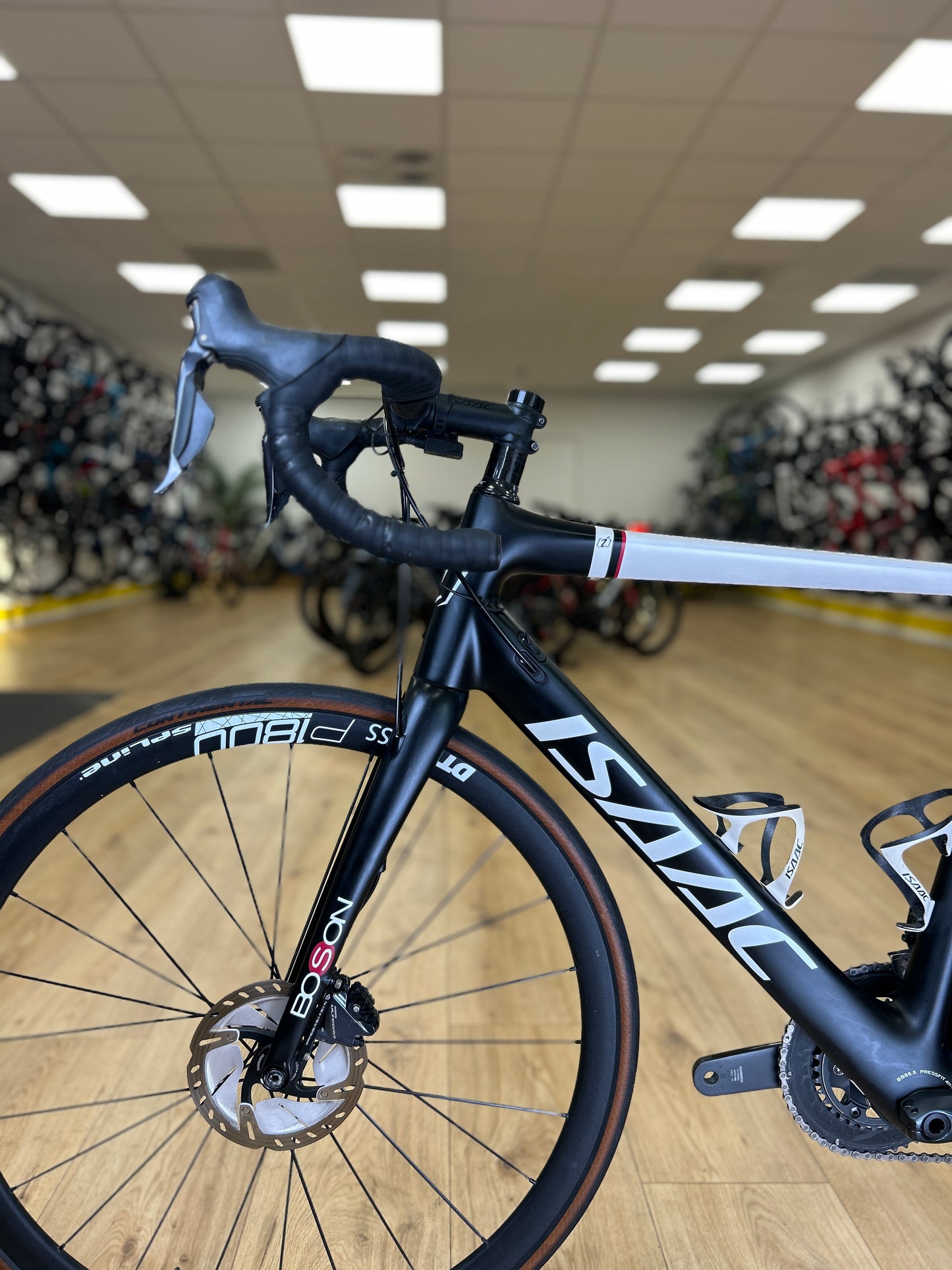 Isaac Element Di2 Carbon Racefiets