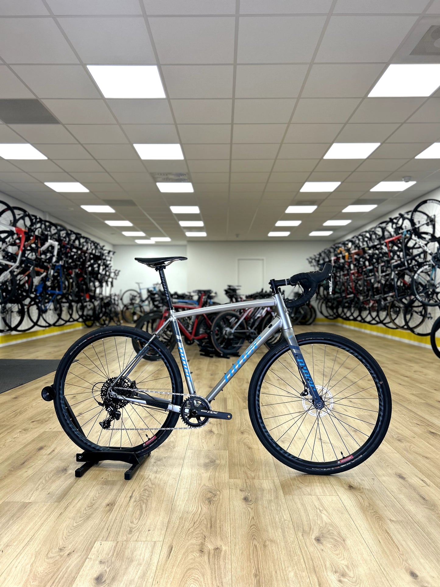 NIEUWE Niner RLT 9 Gravelbike