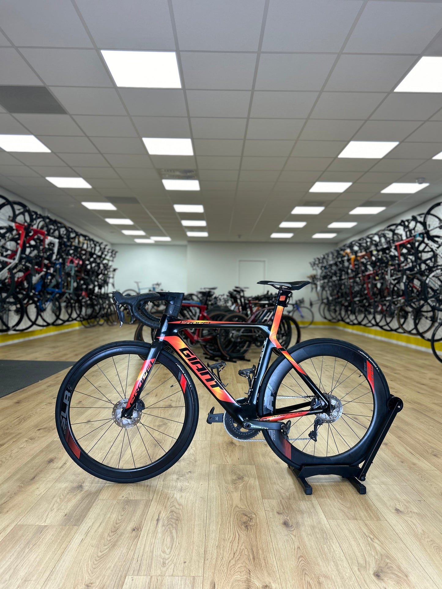 Giant propel Advanced SL Carbon Di2 Ultegra Racefiets