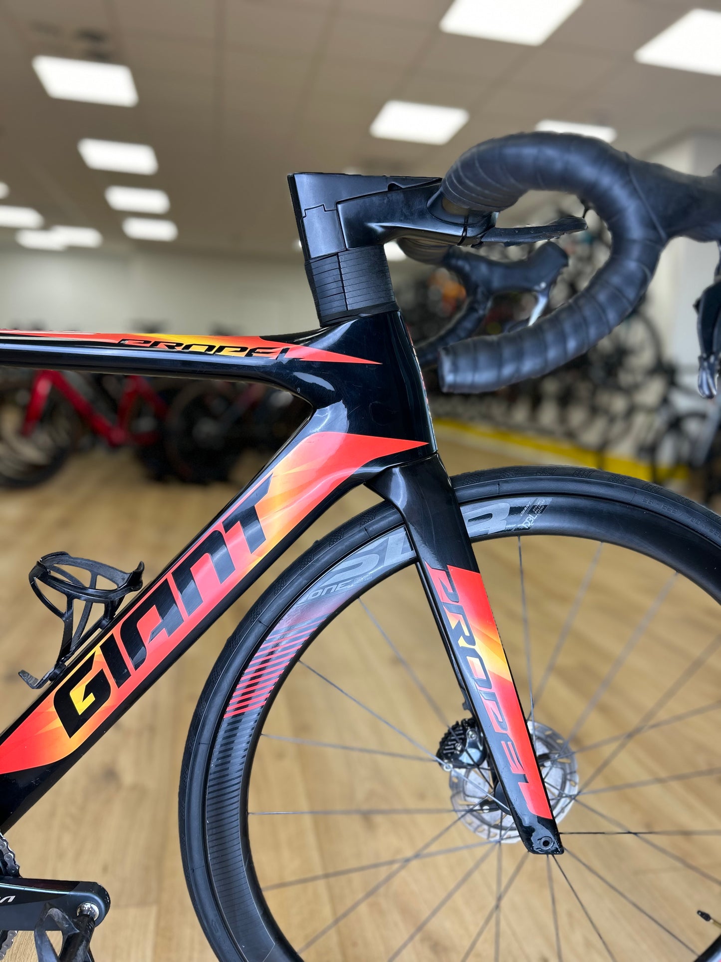 Giant propel Advanced SL Carbon Di2 Ultegra Racefiets