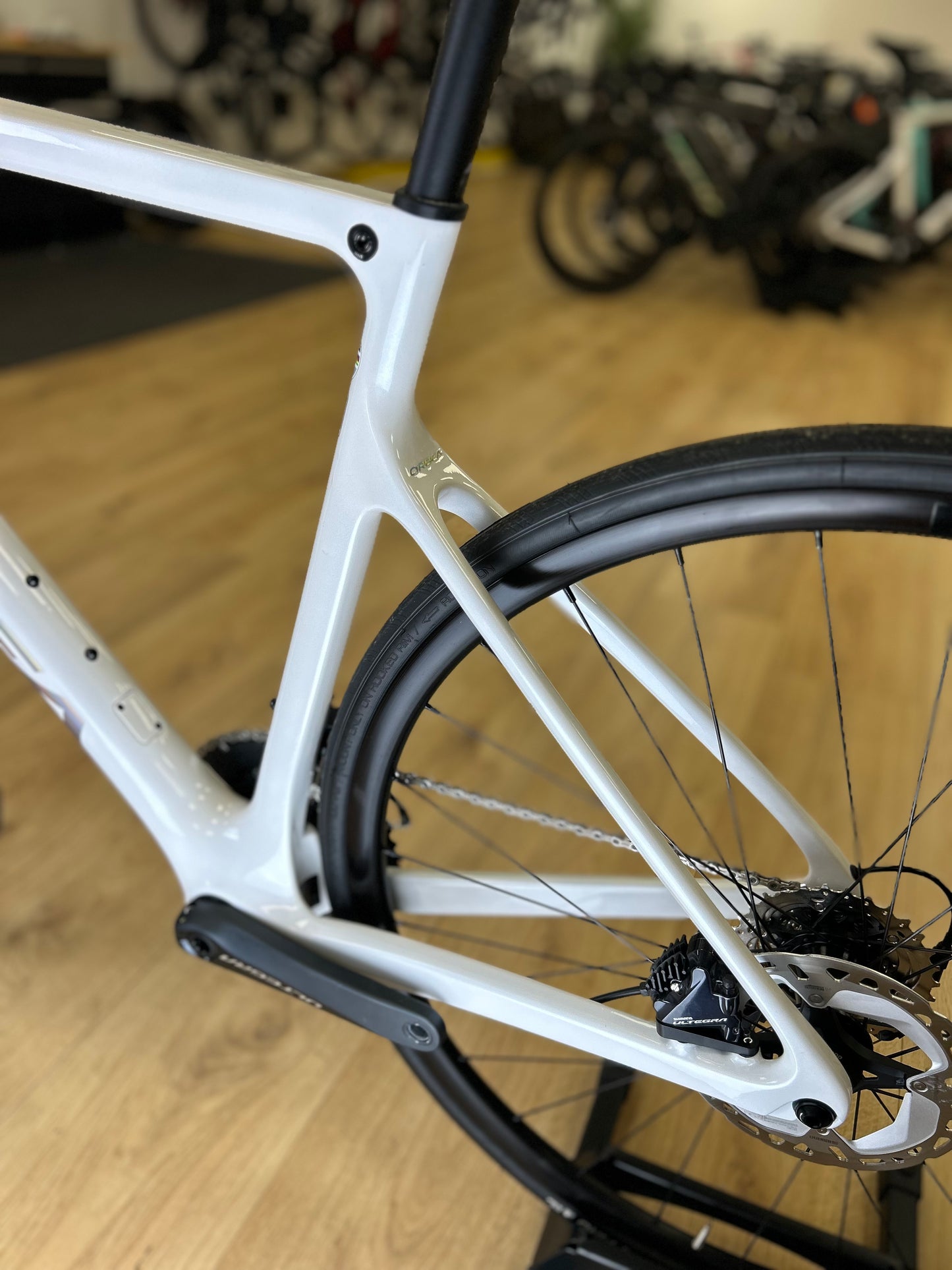 SHOWROOM MODEL Orbea Orca M20 Carbon Disc Racefiets