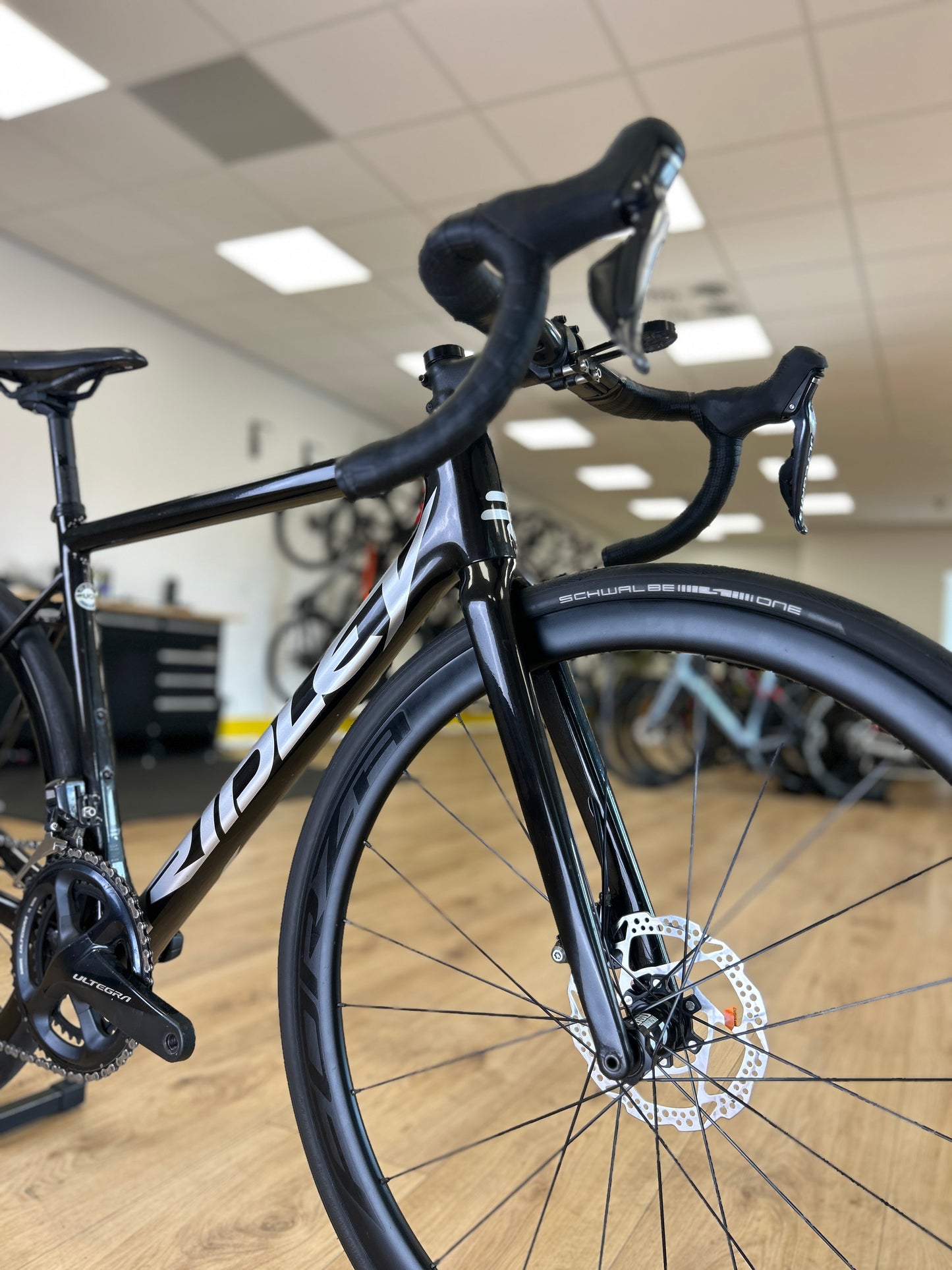 Ridley Helium Ultegra Di2 Carbon Racefiets