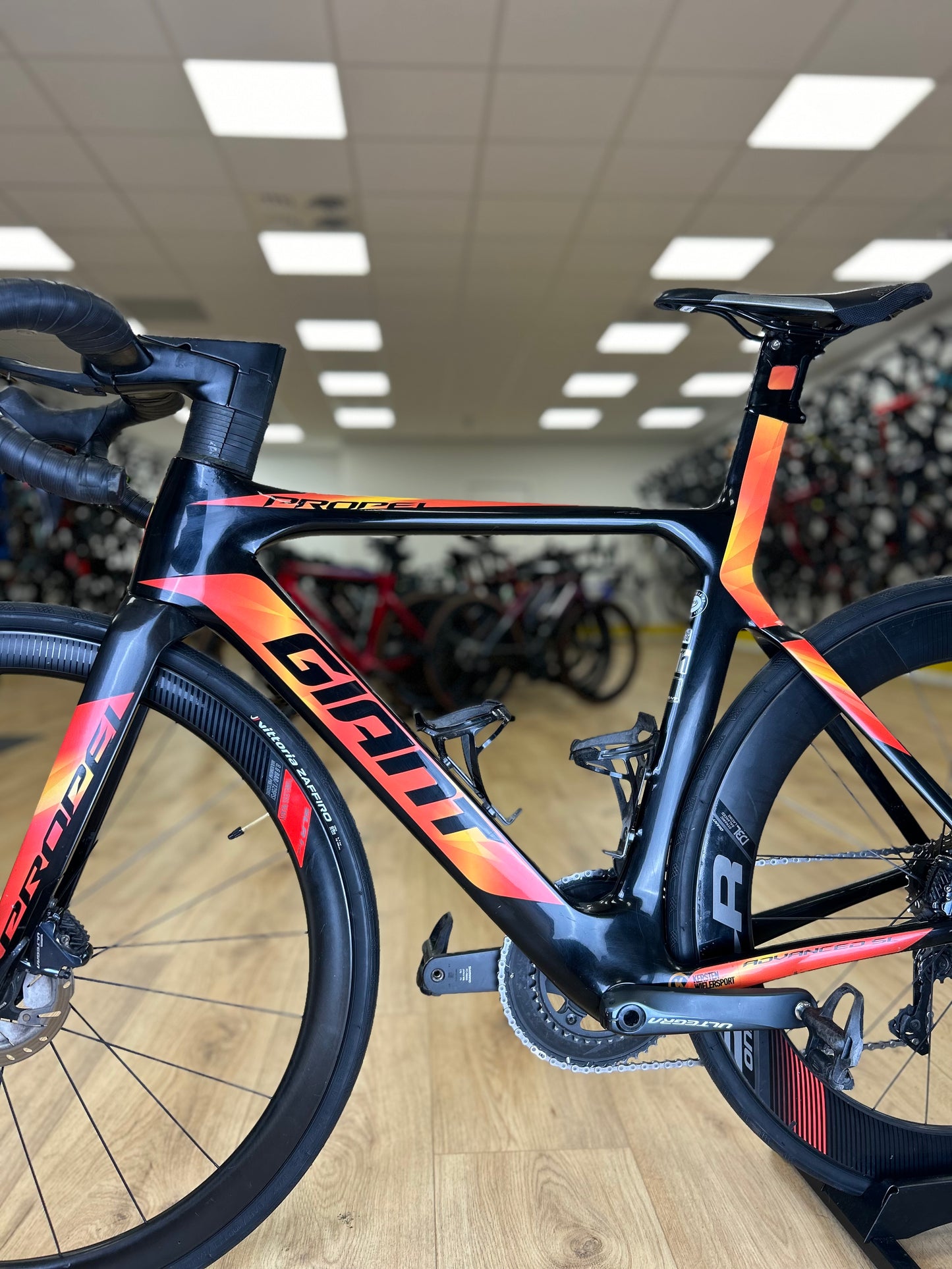 Giant propel Advanced SL Carbon Di2 Ultegra Racefiets