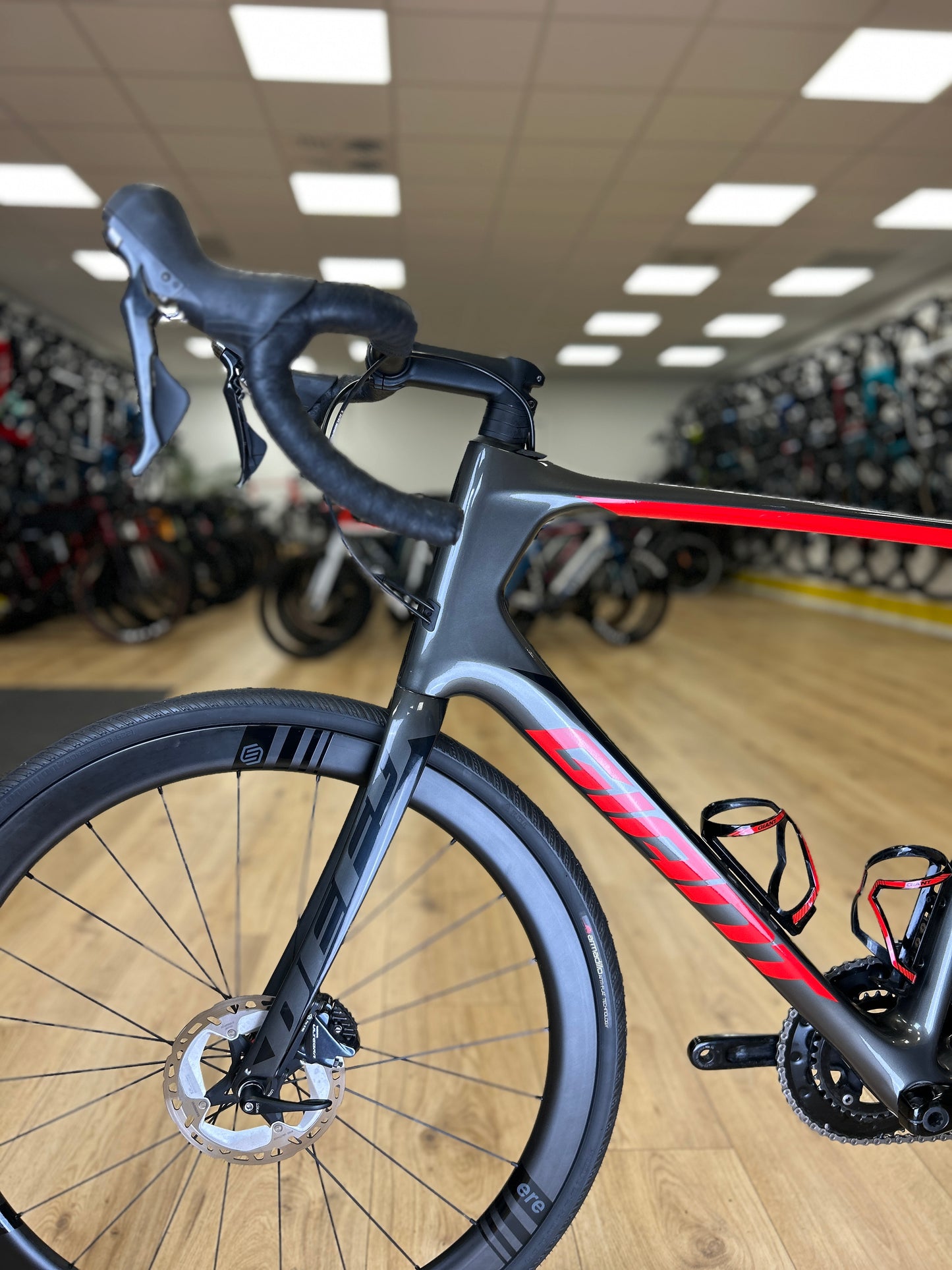 Giant Defy Advanced Pro Carbon Racefiets